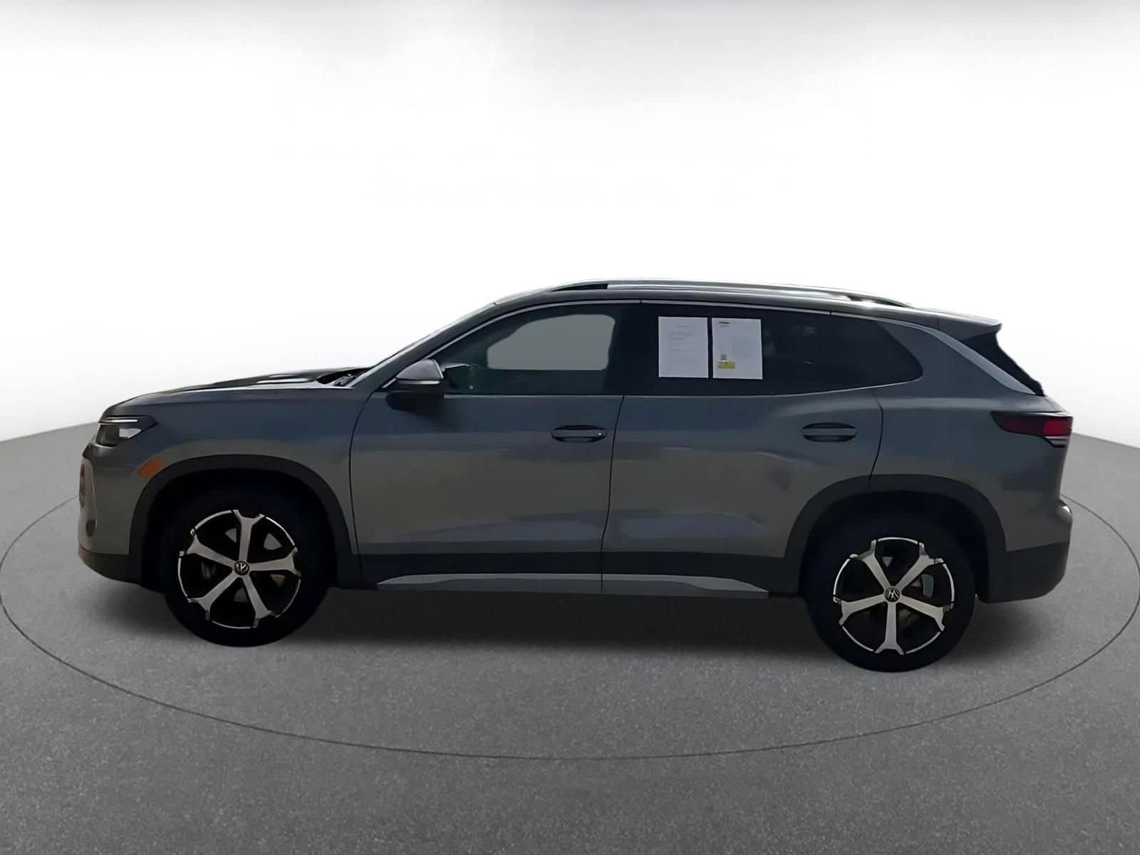 Thumbnail: 2026 Volkswagen Tiguan - 8