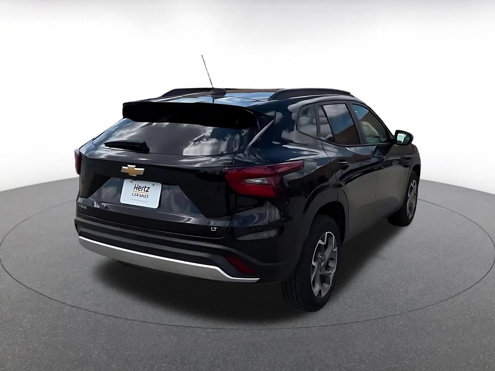 Thumbnail: 2025 Chevrolet Trax - 14