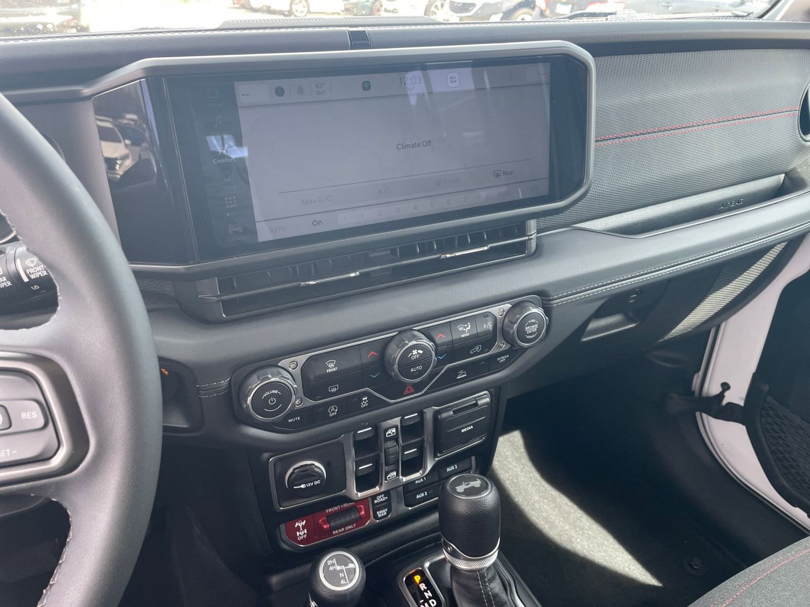 Thumbnail: 2025 Jeep Wrangler - 17