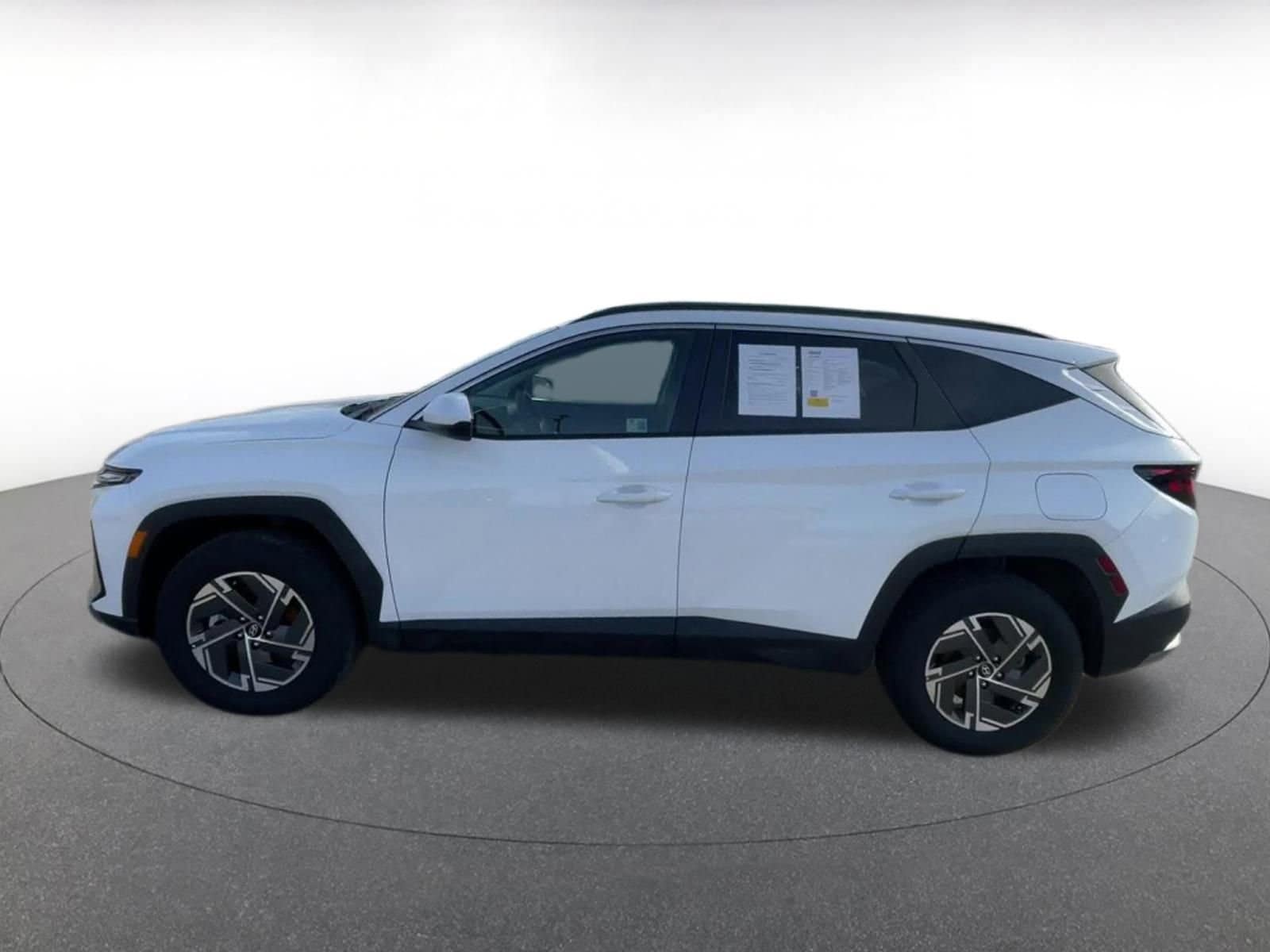 Thumbnail: 2025 Hyundai Tucson - 9