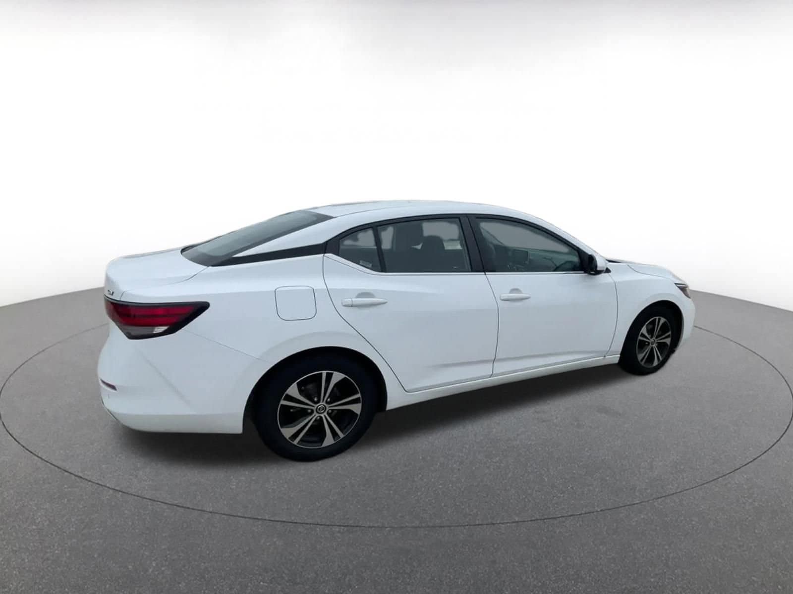 Thumbnail: 2022 Nissan Sentra - 15