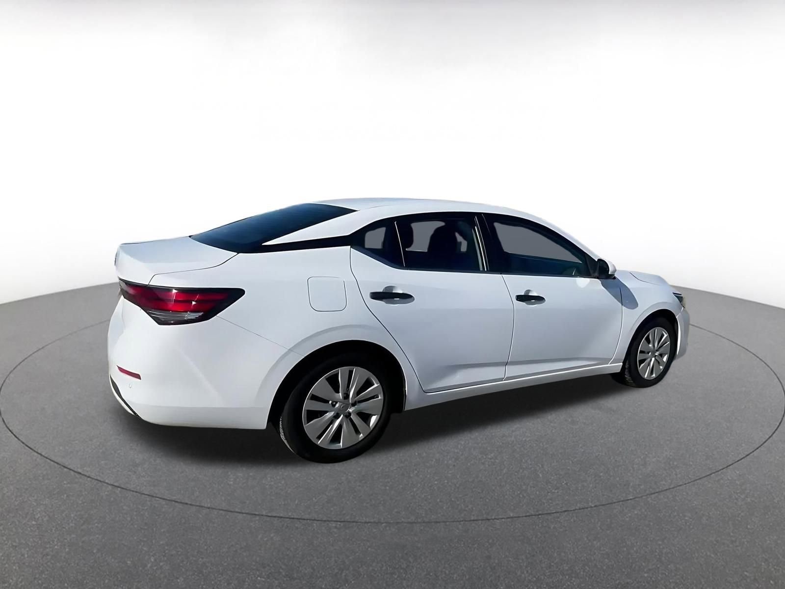 Thumbnail: 2025 Nissan Sentra - 15