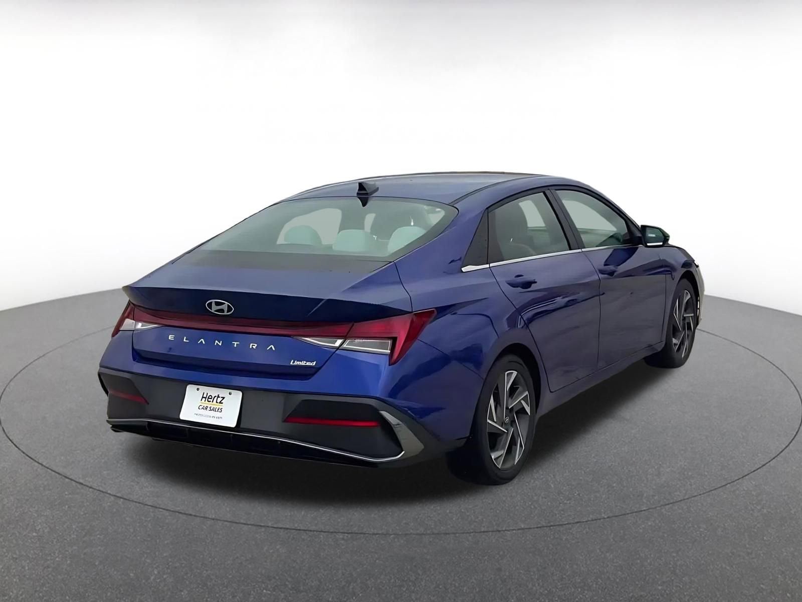 Thumbnail: 2025 Hyundai Elantra - 15