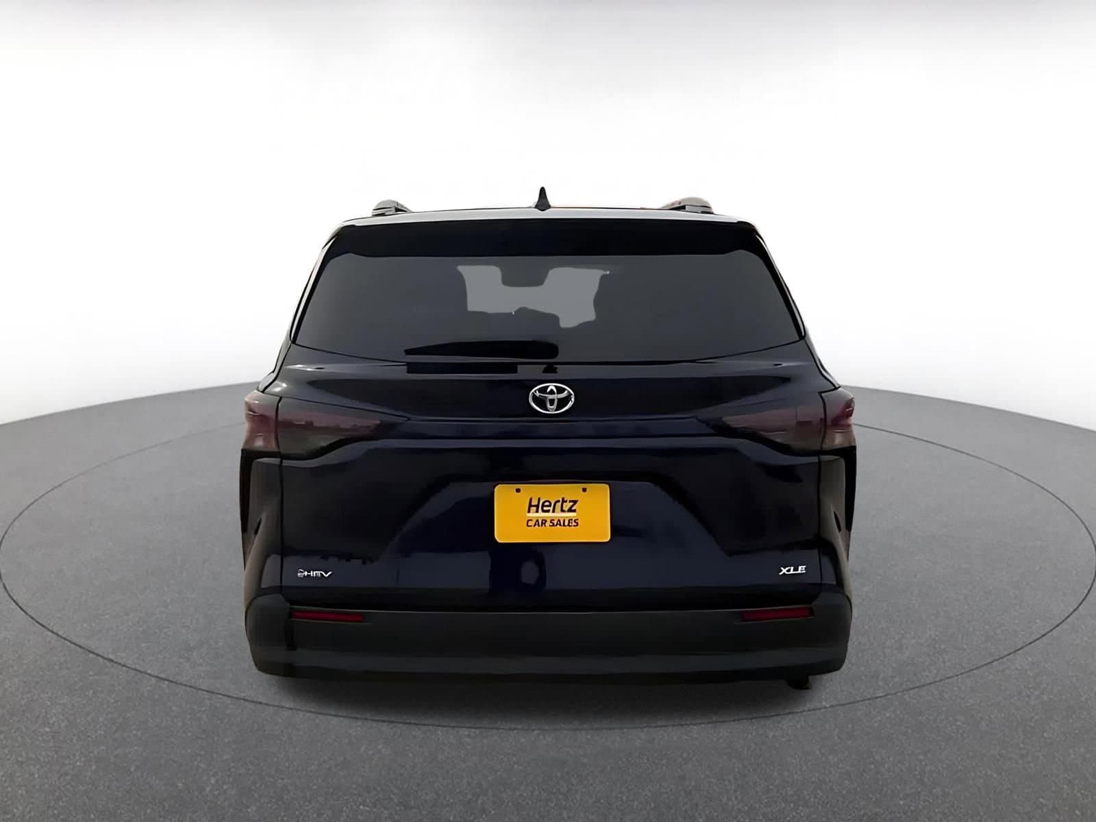 Thumbnail: 2025 Toyota Sienna - 12