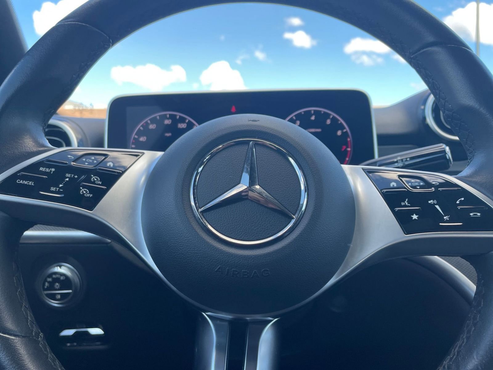 Thumbnail: 2024 Mercedes-Benz C-Class - 28