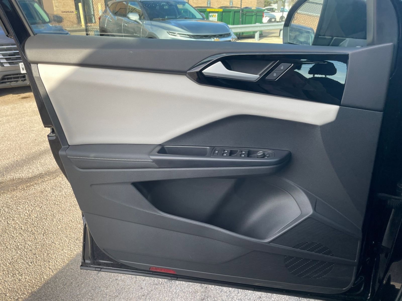 Thumbnail: 2025 Volkswagen Taos - 18