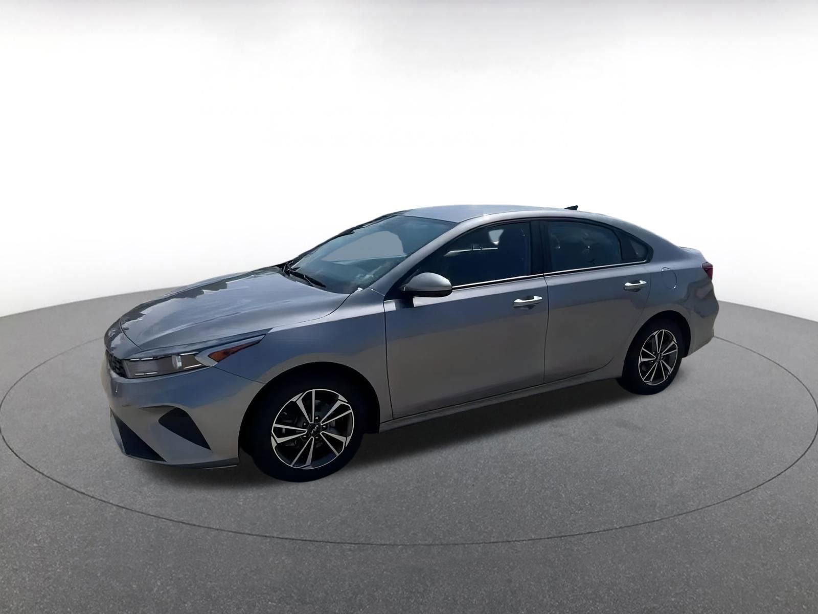 Thumbnail: 2023 Kia Forte - 7