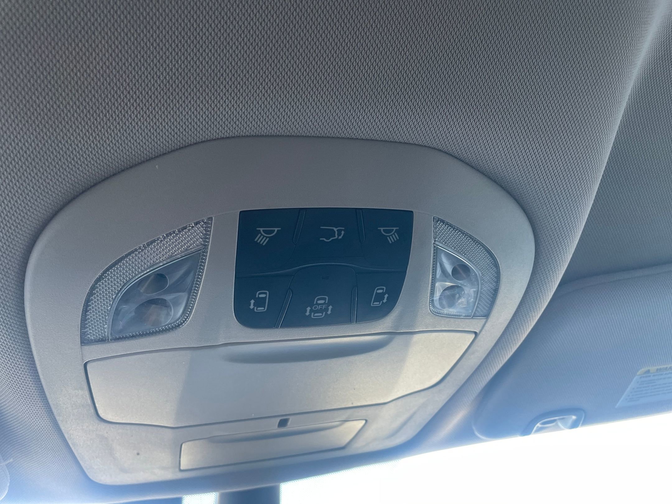 Thumbnail: 2022 Chrysler Pacifica - 32