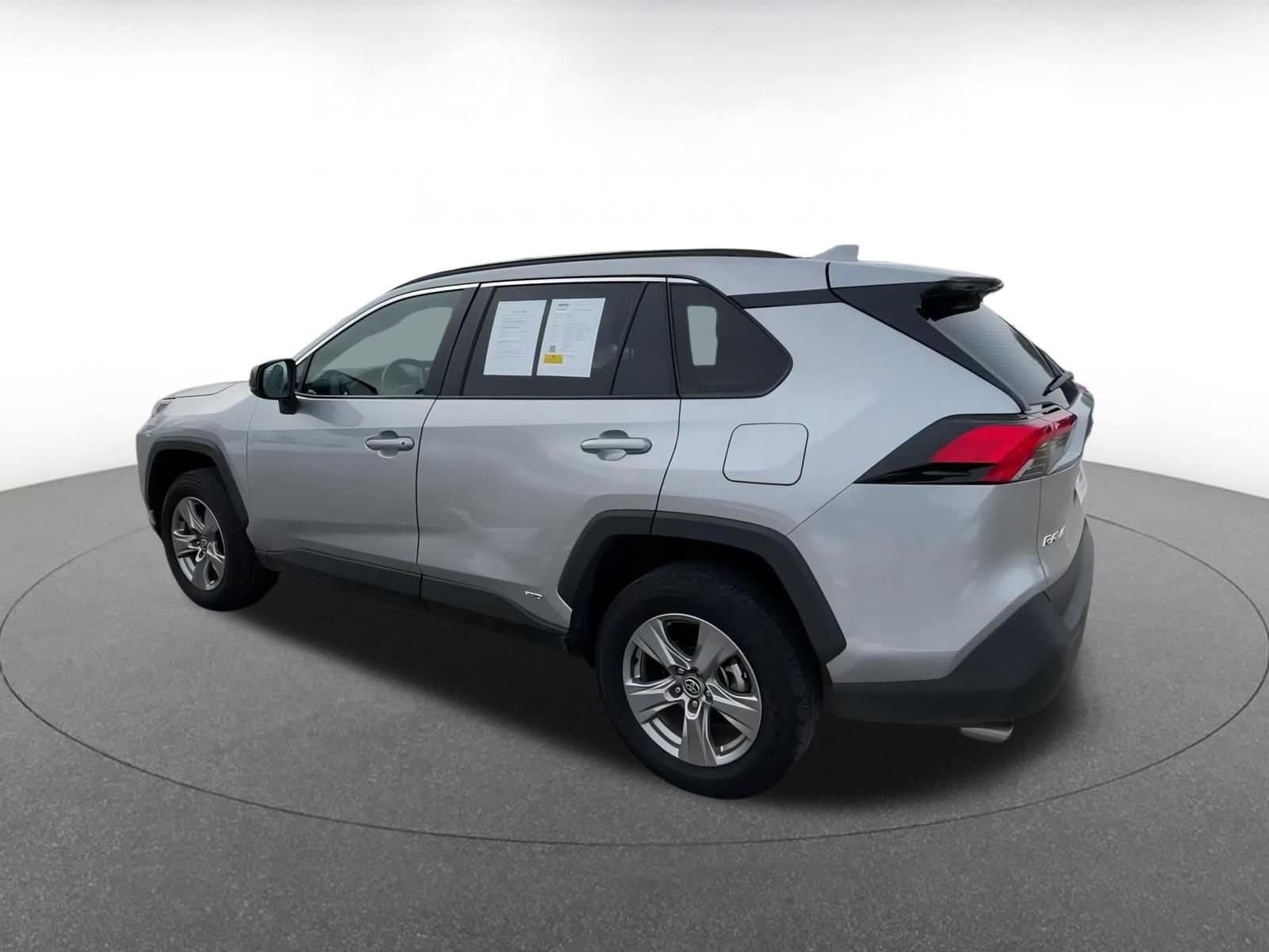 Thumbnail: 2025 Toyota RAV4 - 10