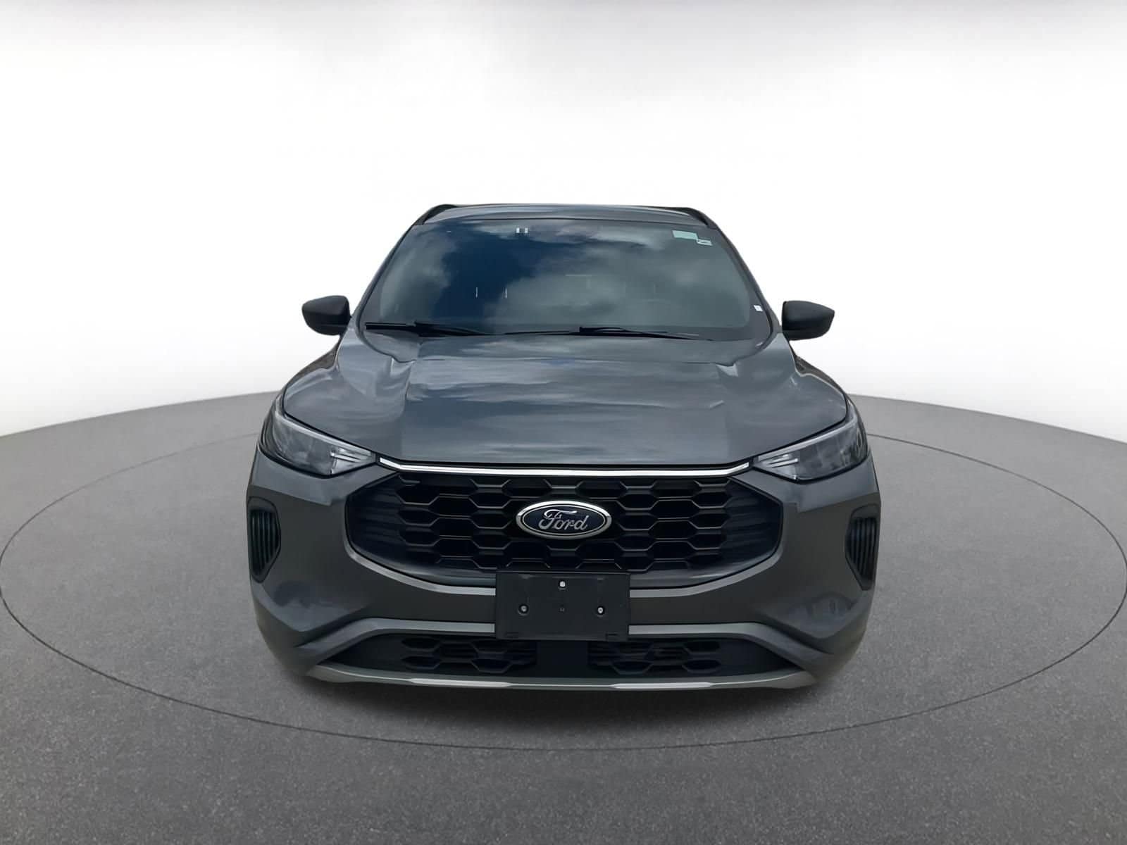 Thumbnail: 2023 Ford Escape - 4