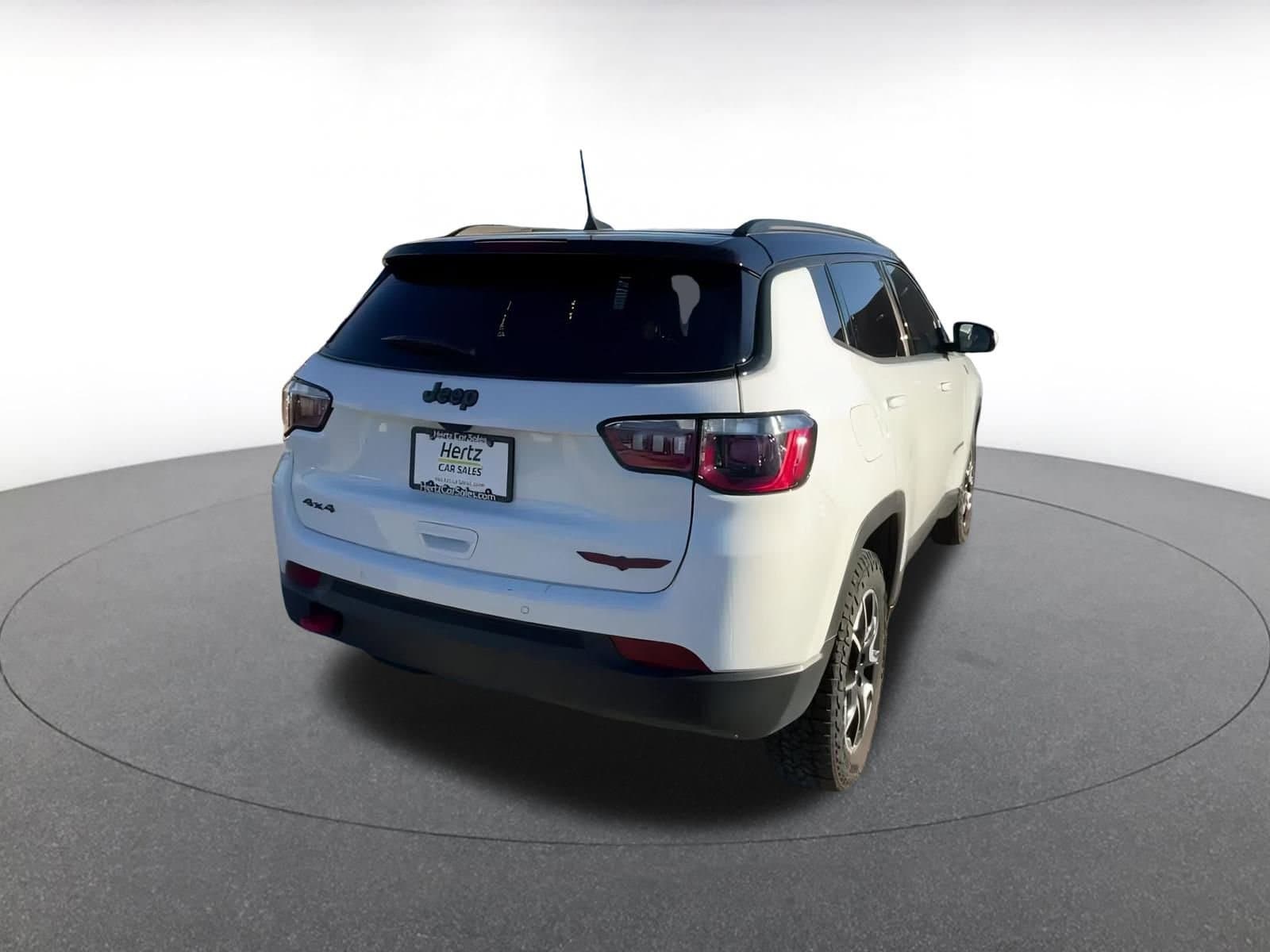 Thumbnail: 2025 Jeep Compass - 14