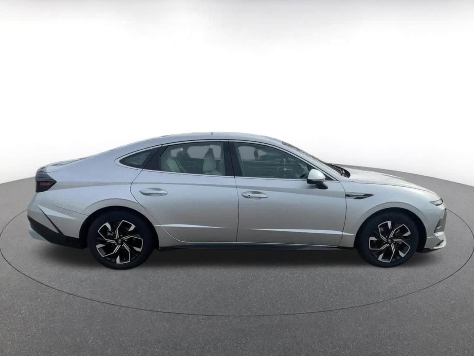 Thumbnail: 2025 Hyundai Sonata - 16