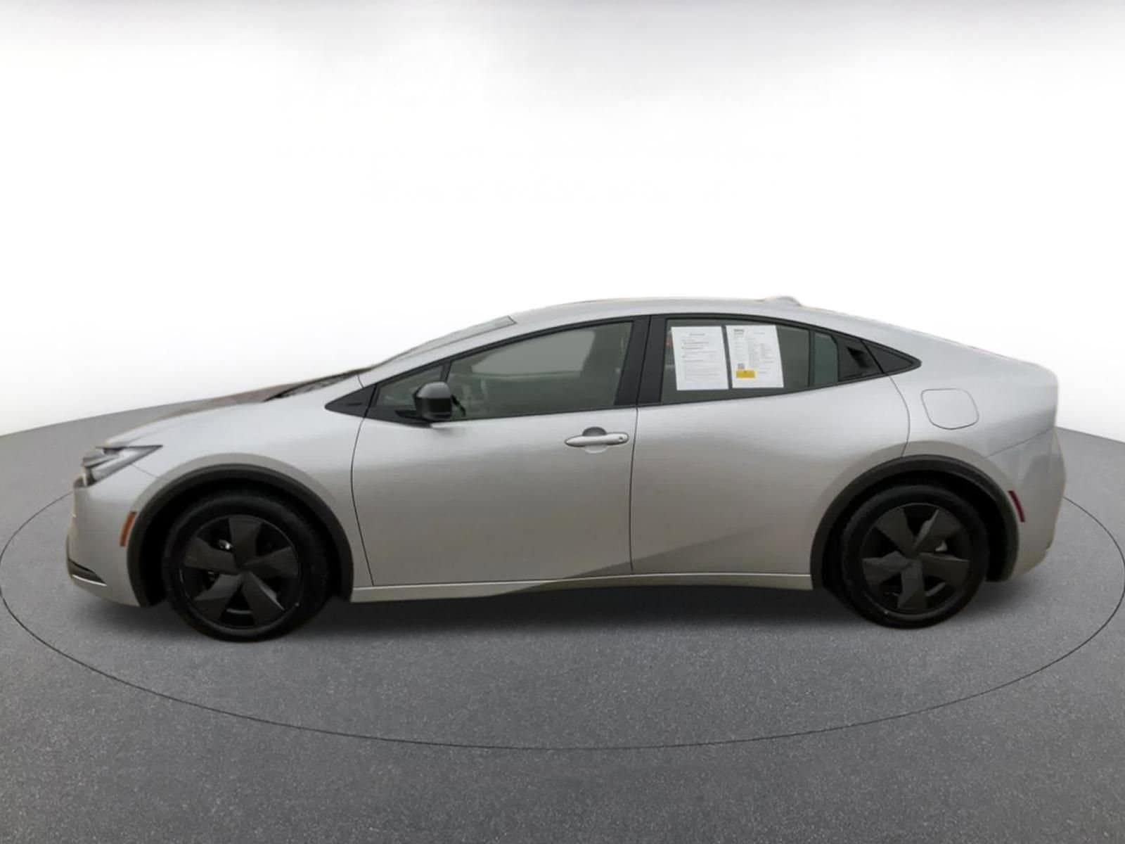 Thumbnail: 2025 Toyota Prius - 9