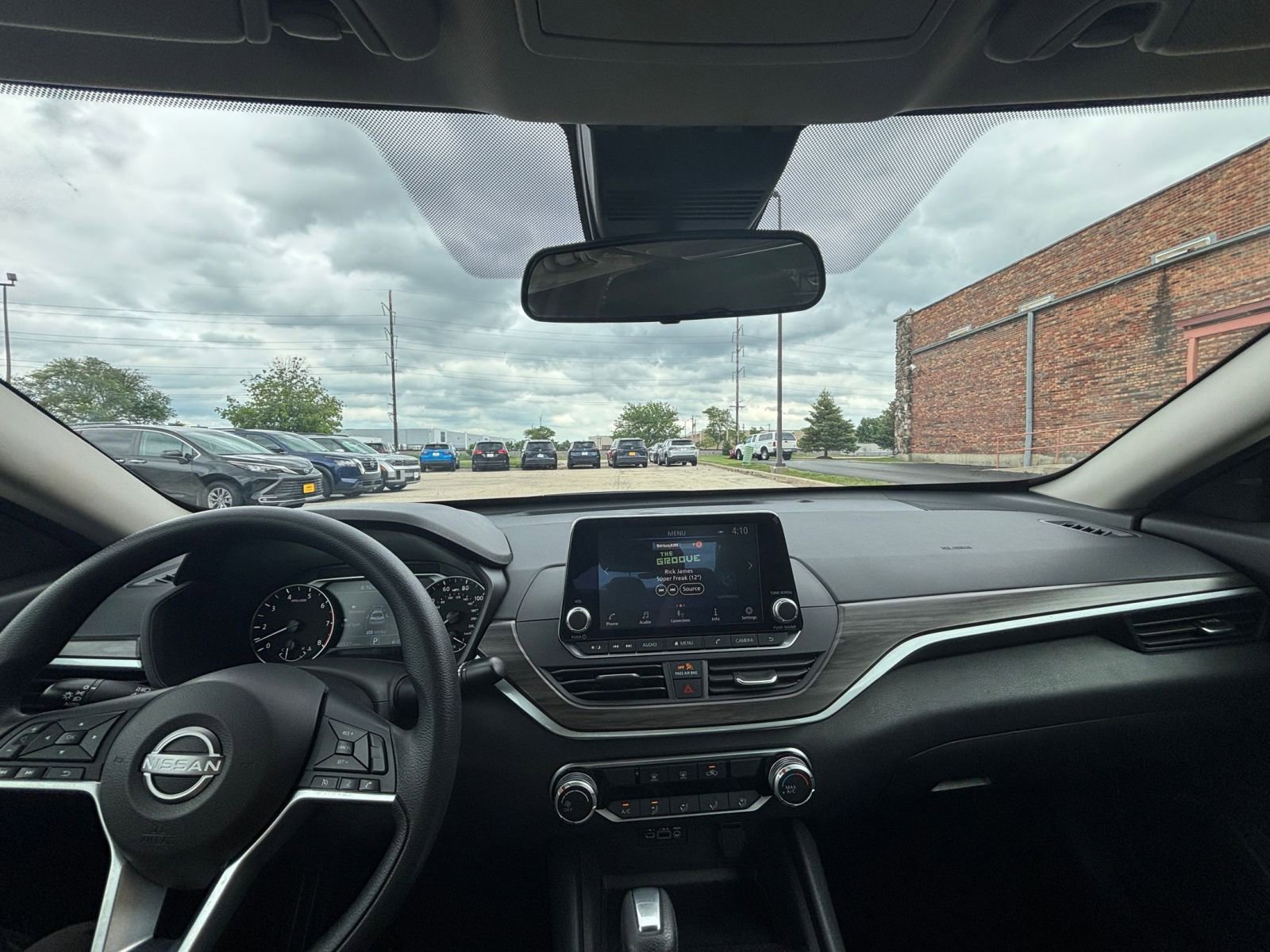 Thumbnail: 2025 Nissan Altima - 33