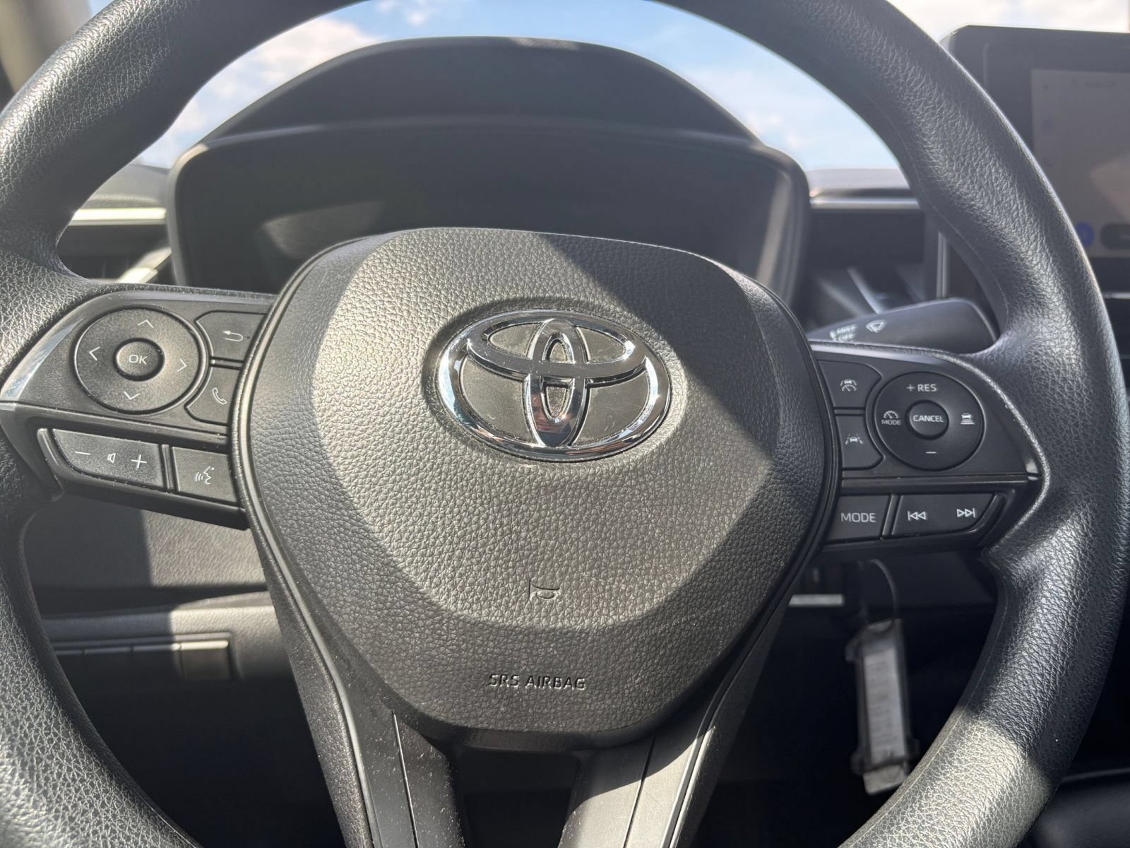 Thumbnail: 2025 Toyota Corolla - 21