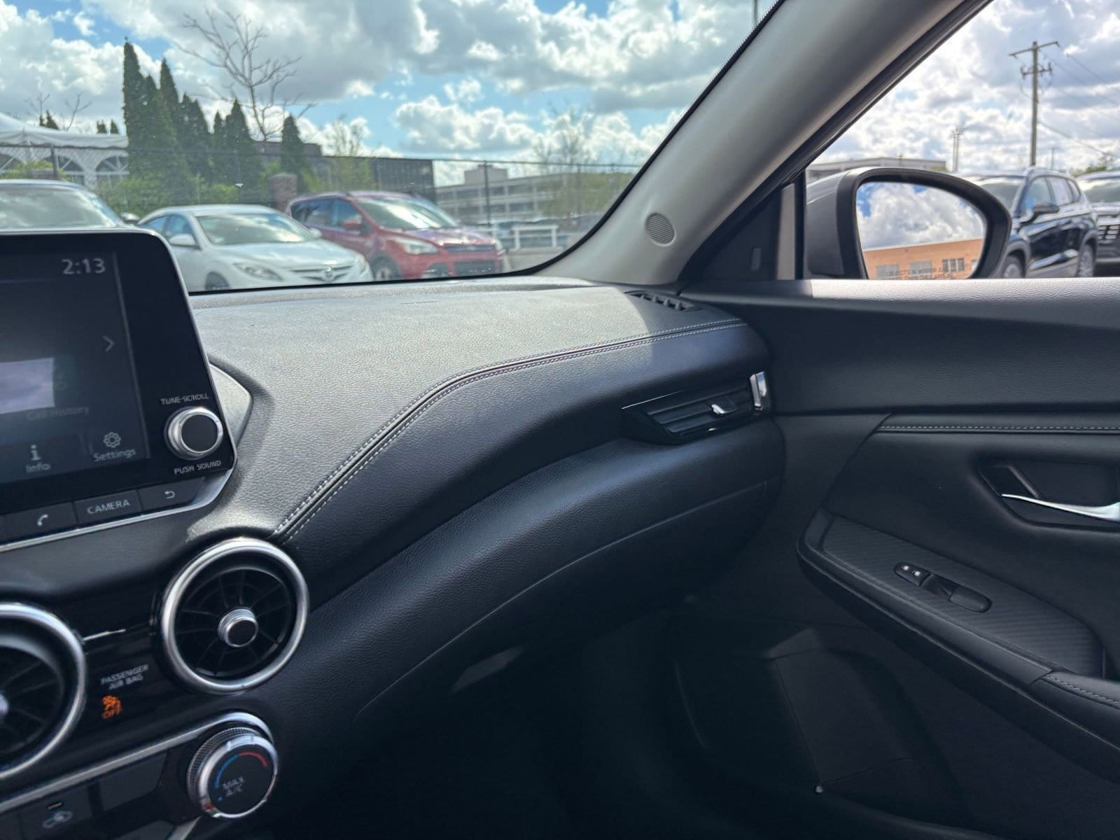 Thumbnail: 2023 Nissan Sentra - 33