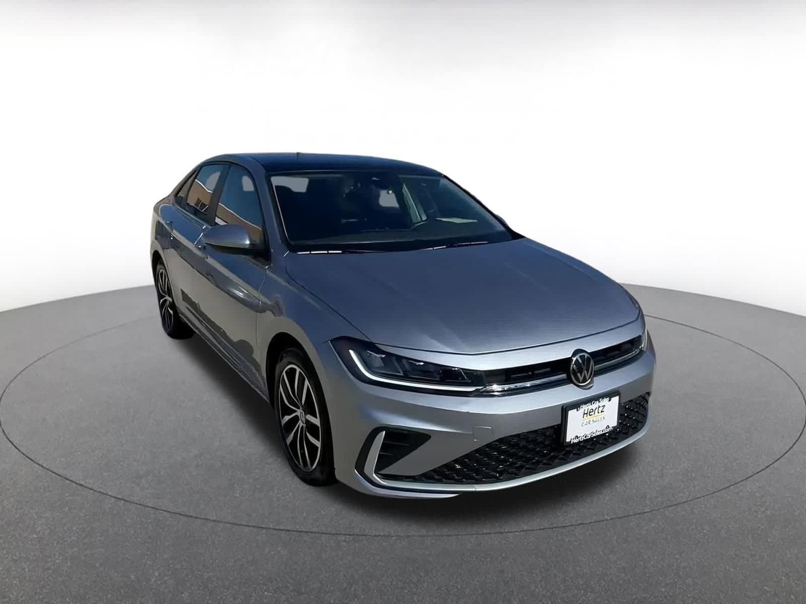 Thumbnail: 2025 Volkswagen Jetta - 3