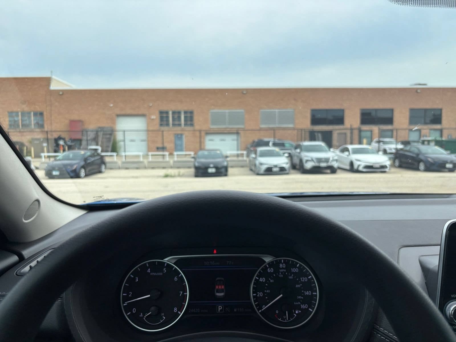 Thumbnail: 2025 Nissan Sentra - 32