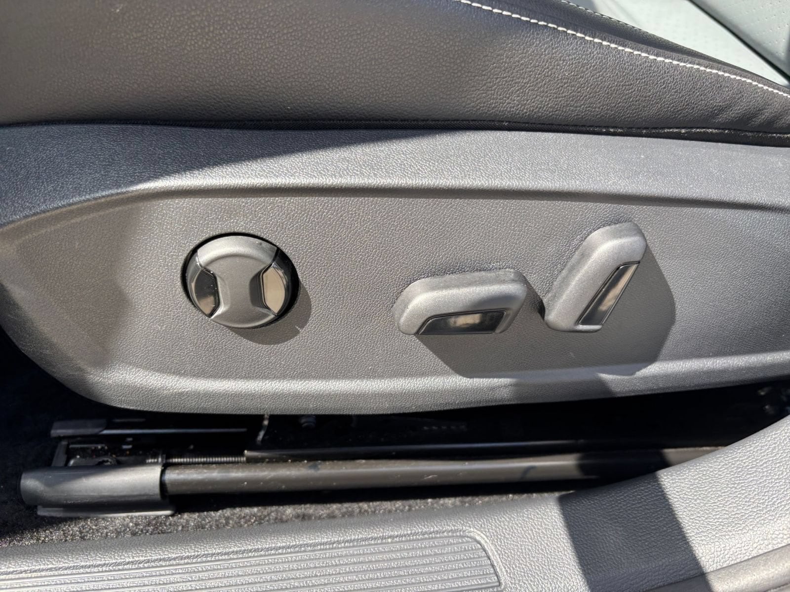Thumbnail: 2025 Volkswagen Jetta - 22