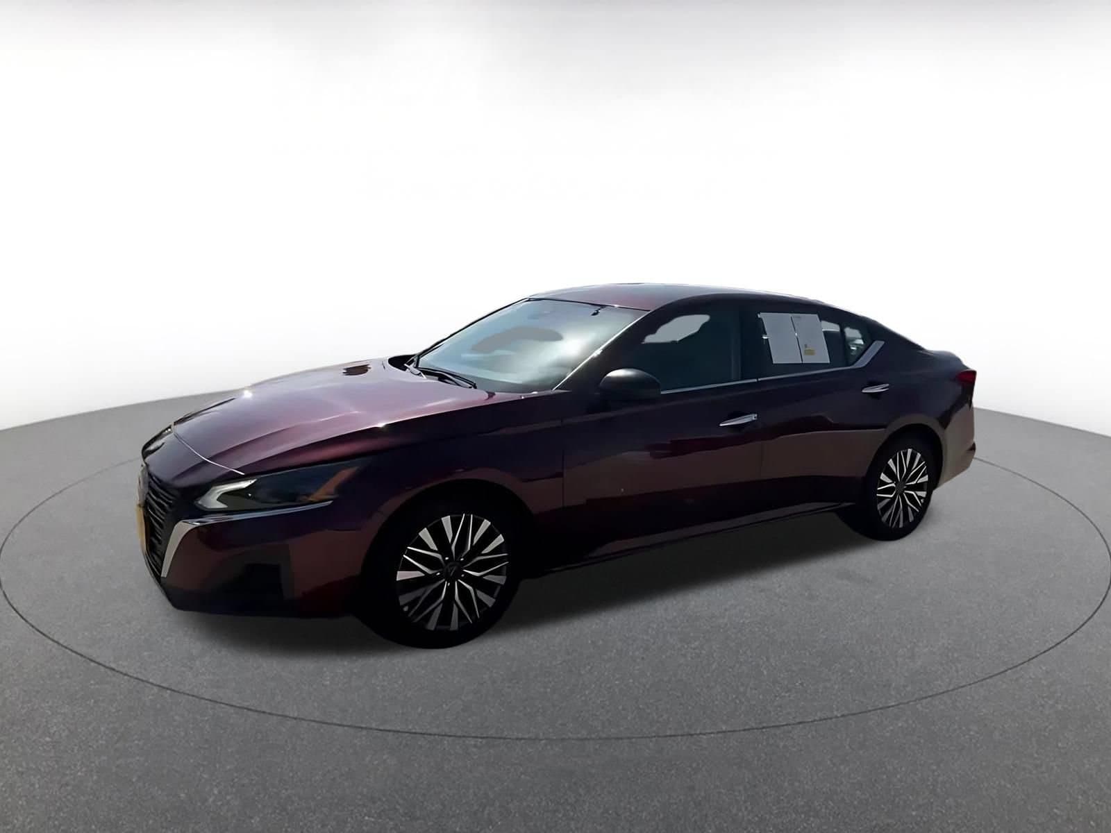 Thumbnail: 2025 Nissan Altima - 8