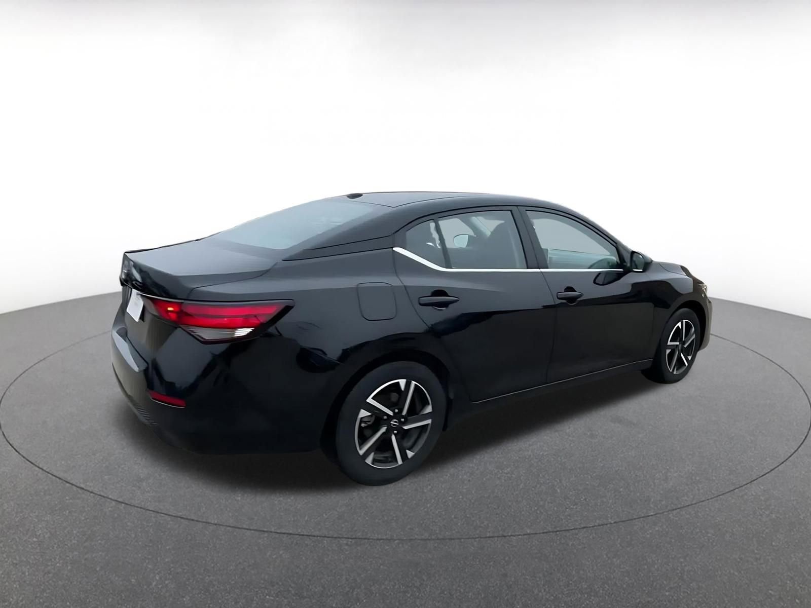 Thumbnail: 2025 Nissan Sentra - 15