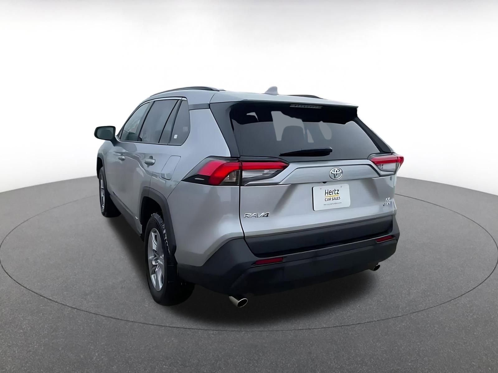 Thumbnail: 2025 Toyota RAV4 - 11