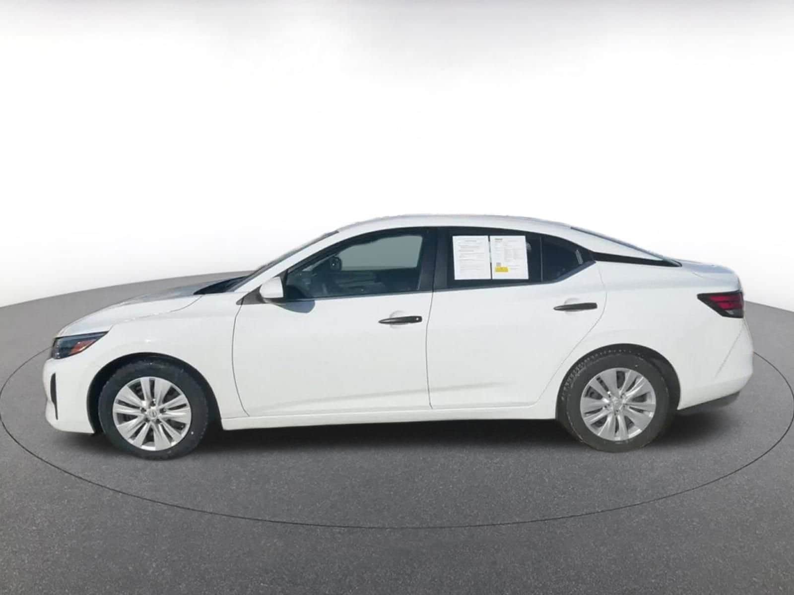 Thumbnail: 2025 Nissan Sentra - 9