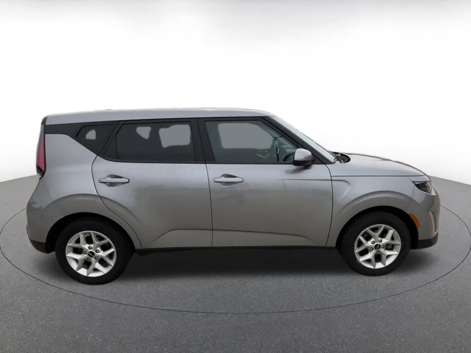 Thumbnail: 2025 Kia Soul - 16