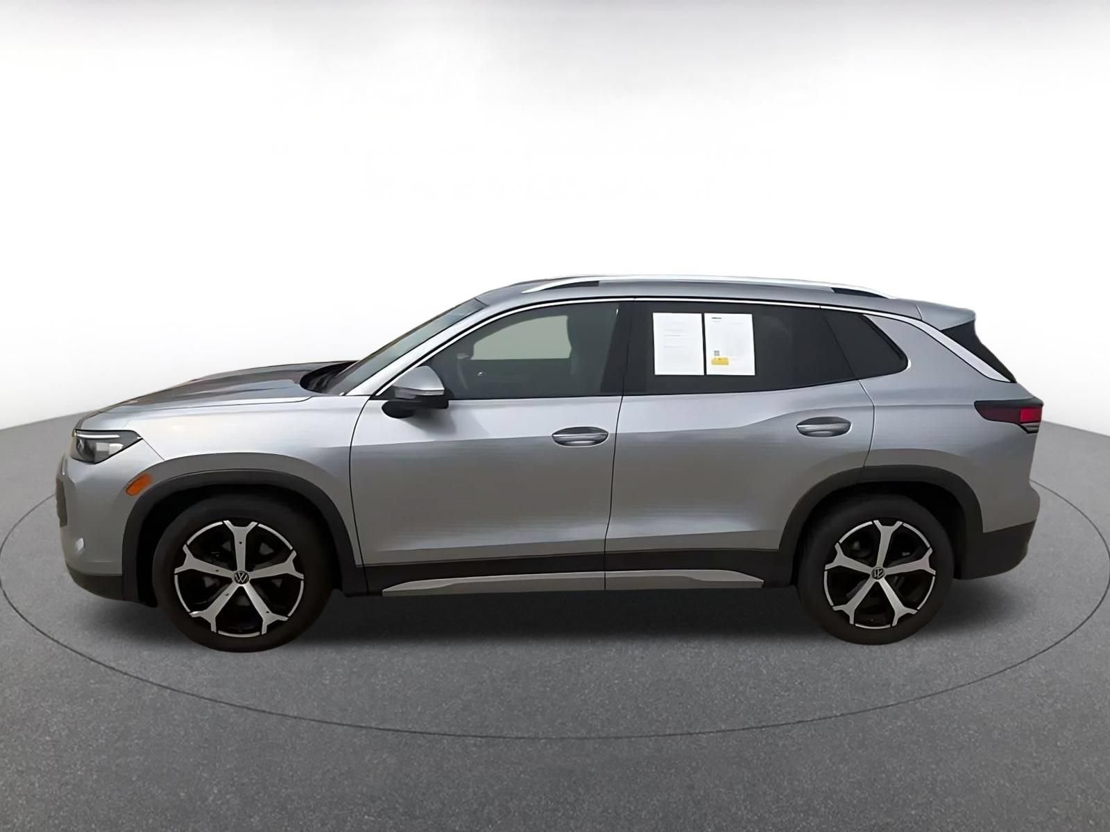 Thumbnail: 2026 Volkswagen Tiguan - 9