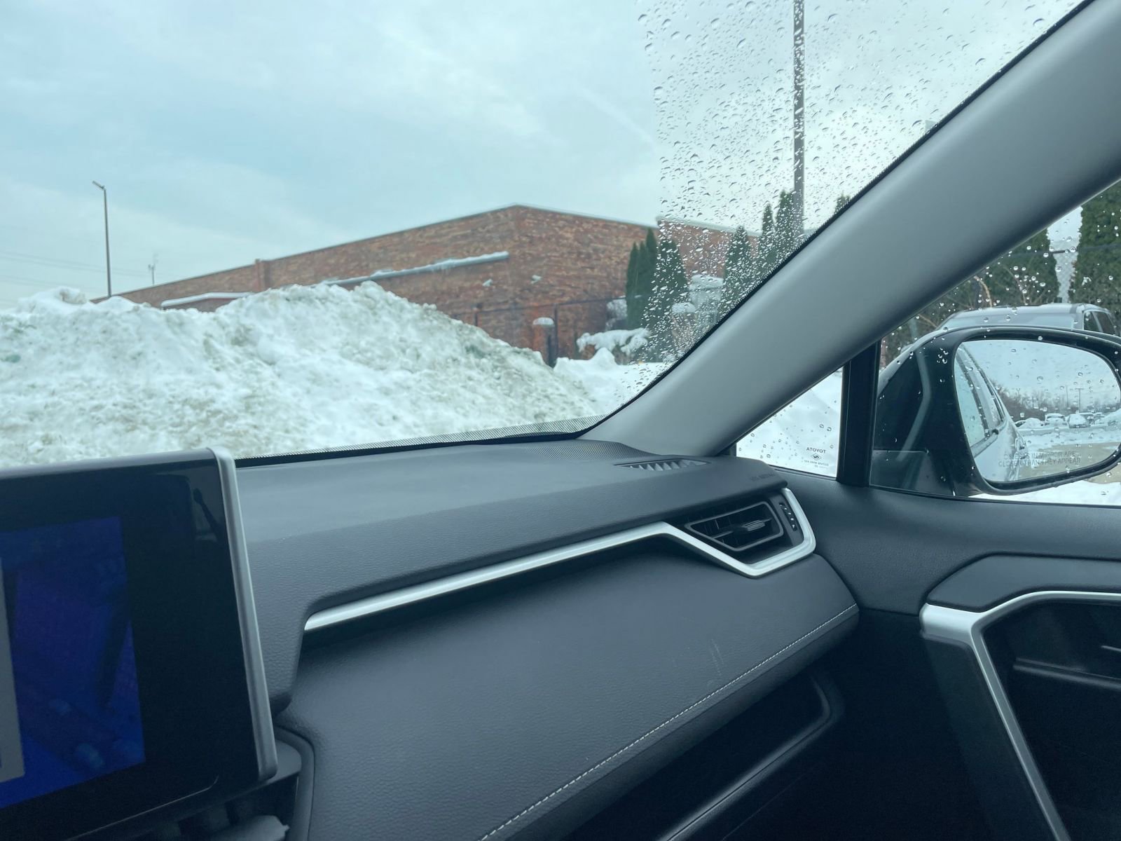 Thumbnail: 2025 Toyota RAV4 - 35