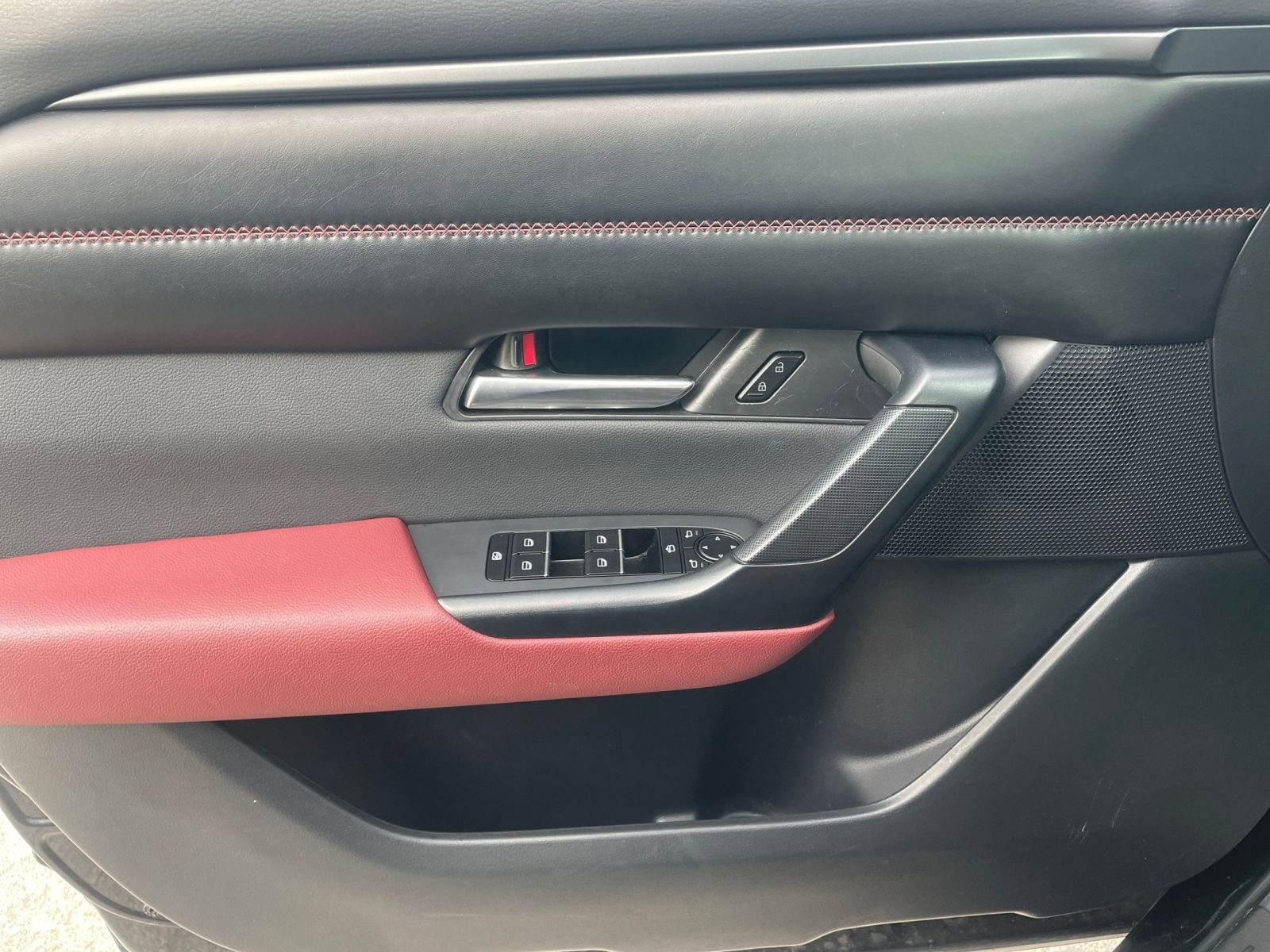 Thumbnail: 2025 Mazda CX-50 - 18