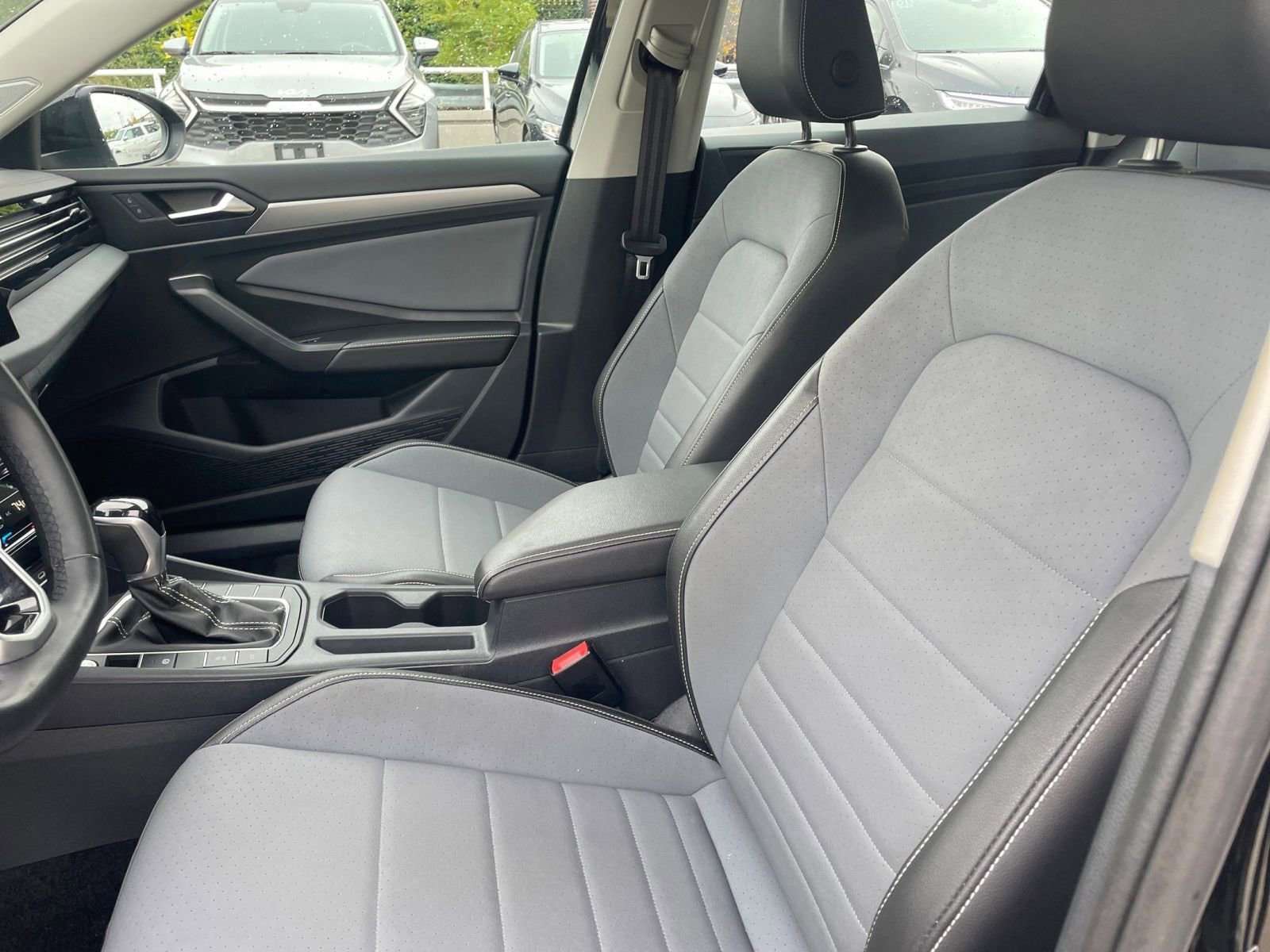 Thumbnail: 2025 Volkswagen Jetta - 27