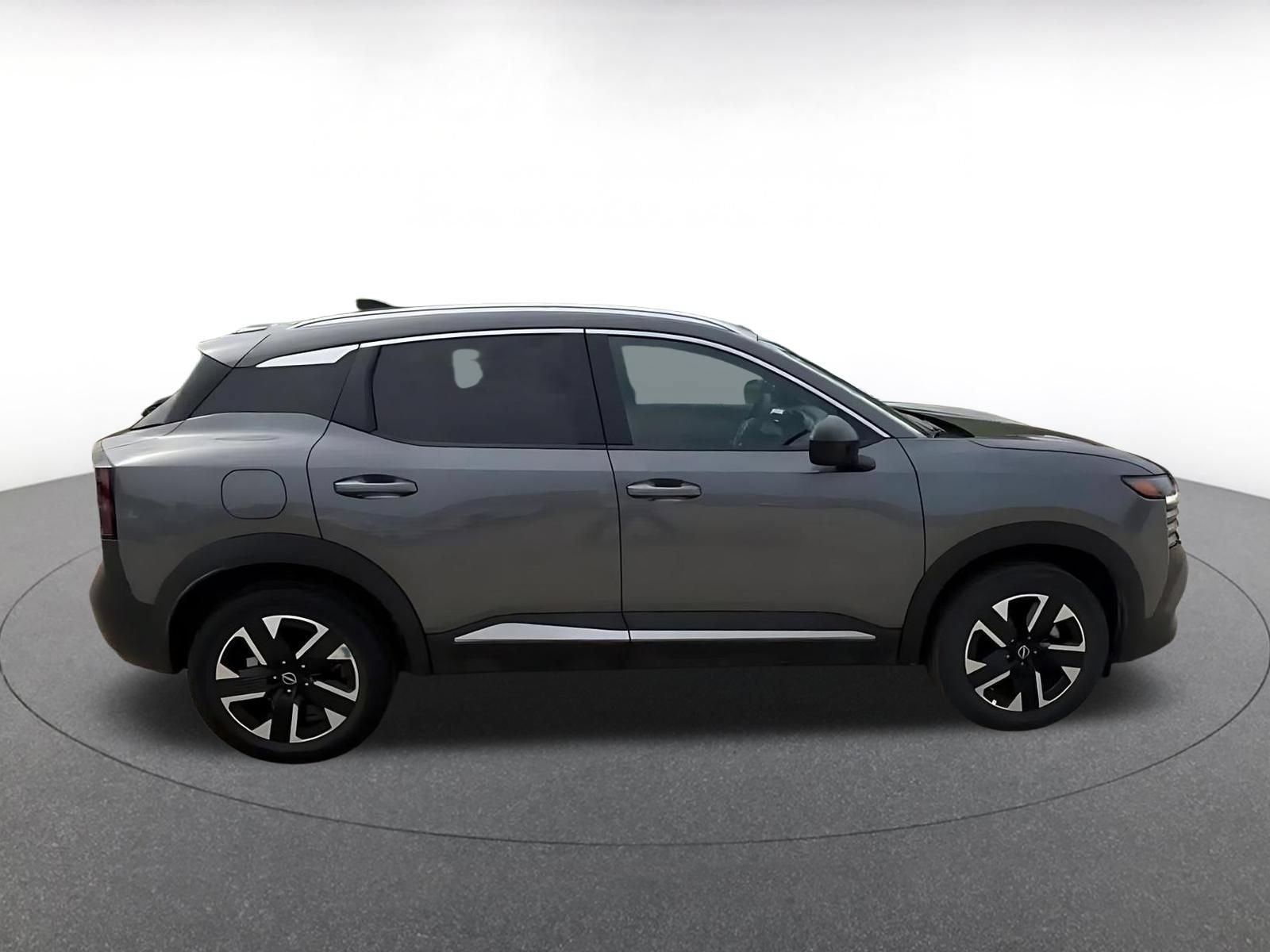 Thumbnail: 2026 Nissan Kicks - 16
