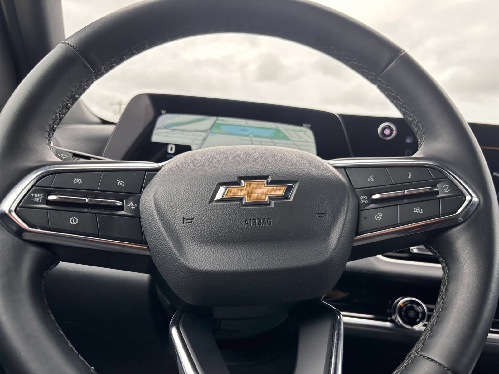 Thumbnail: 2025 Chevrolet Equinox - 25