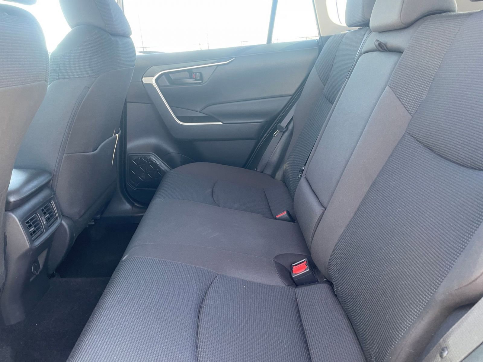 Thumbnail: 2025 Toyota RAV4 - 25