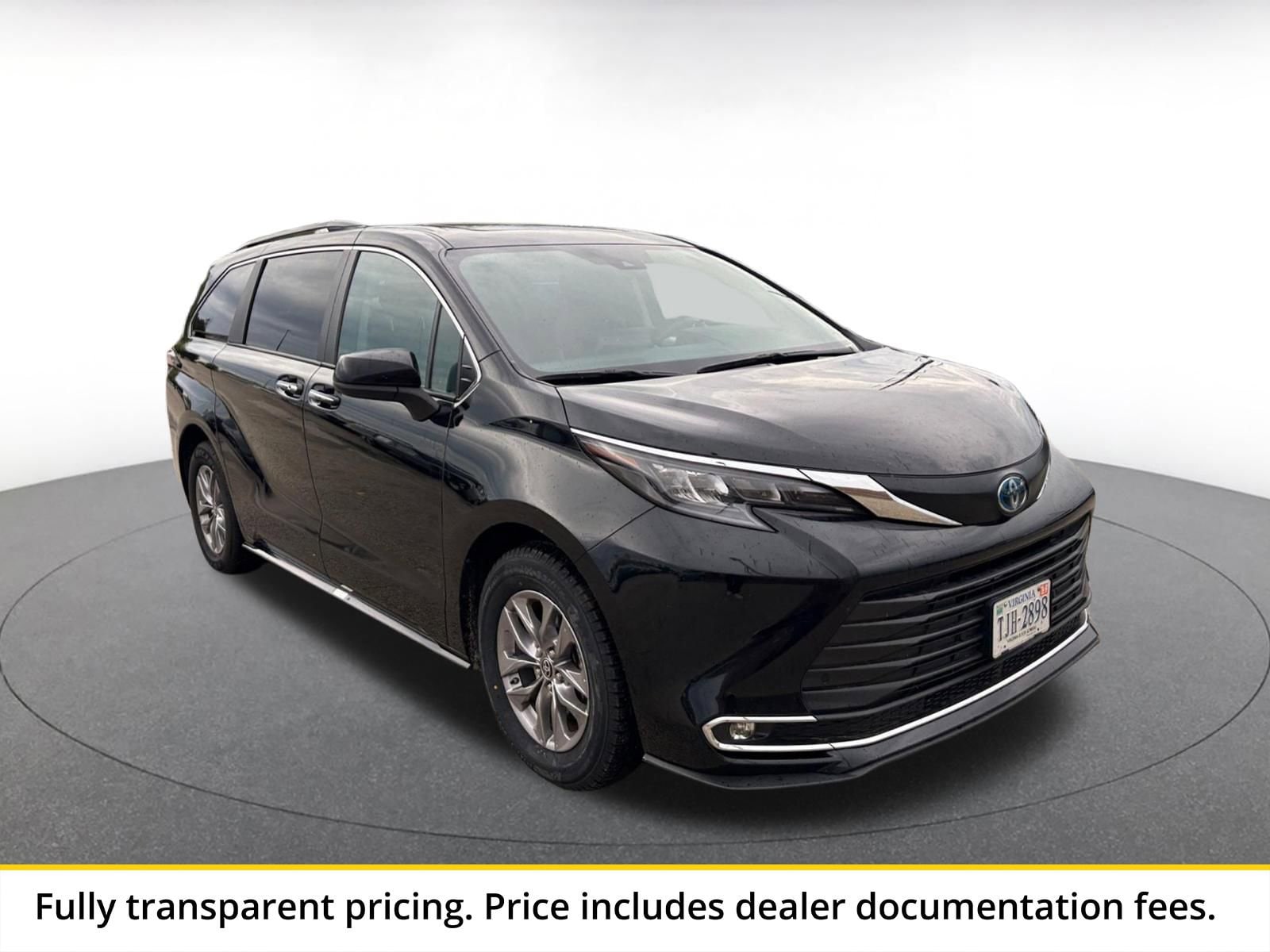 Thumbnail: 2024 Toyota Sienna - 1
