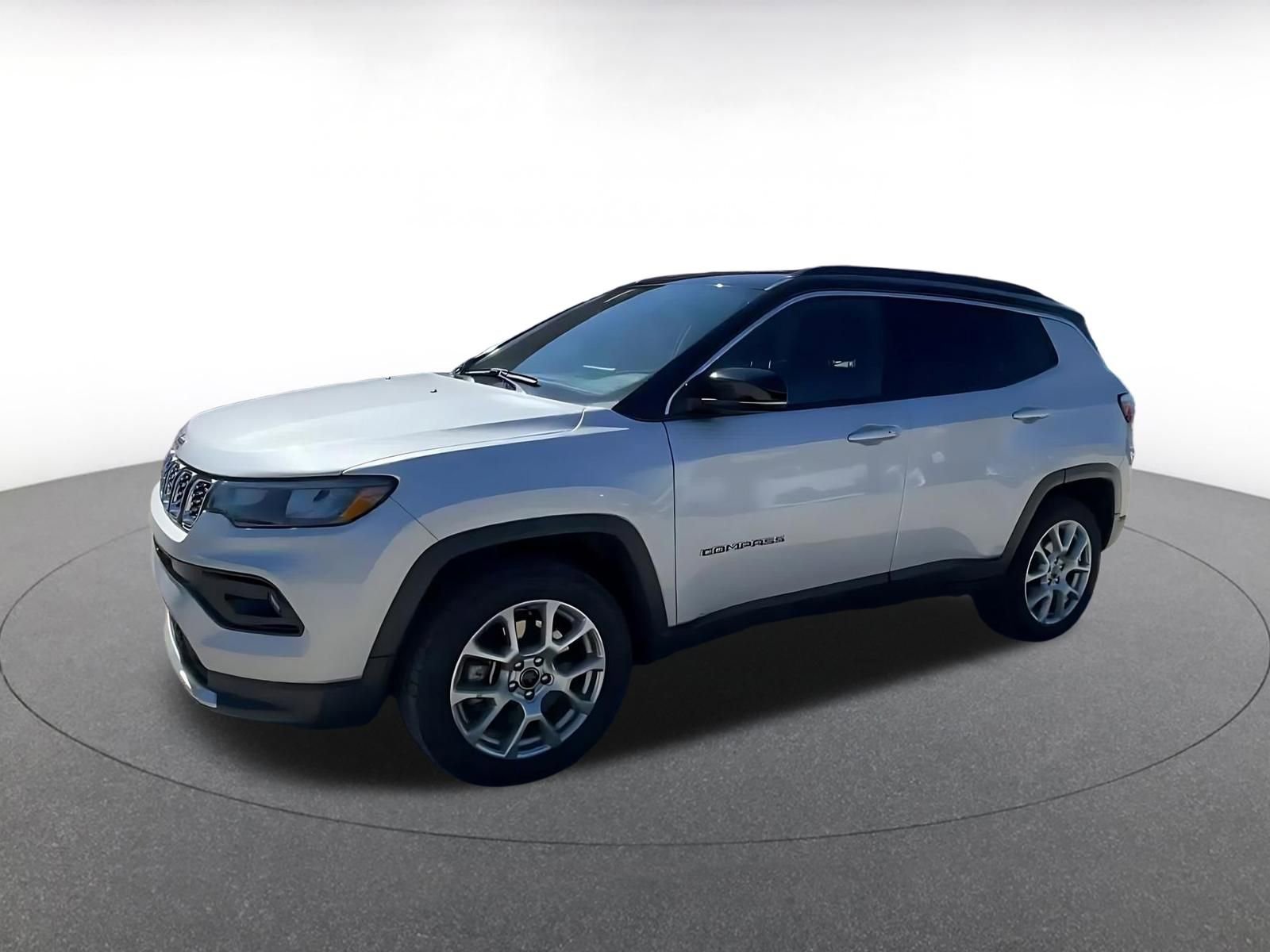 Thumbnail: 2025 Jeep Compass - 8