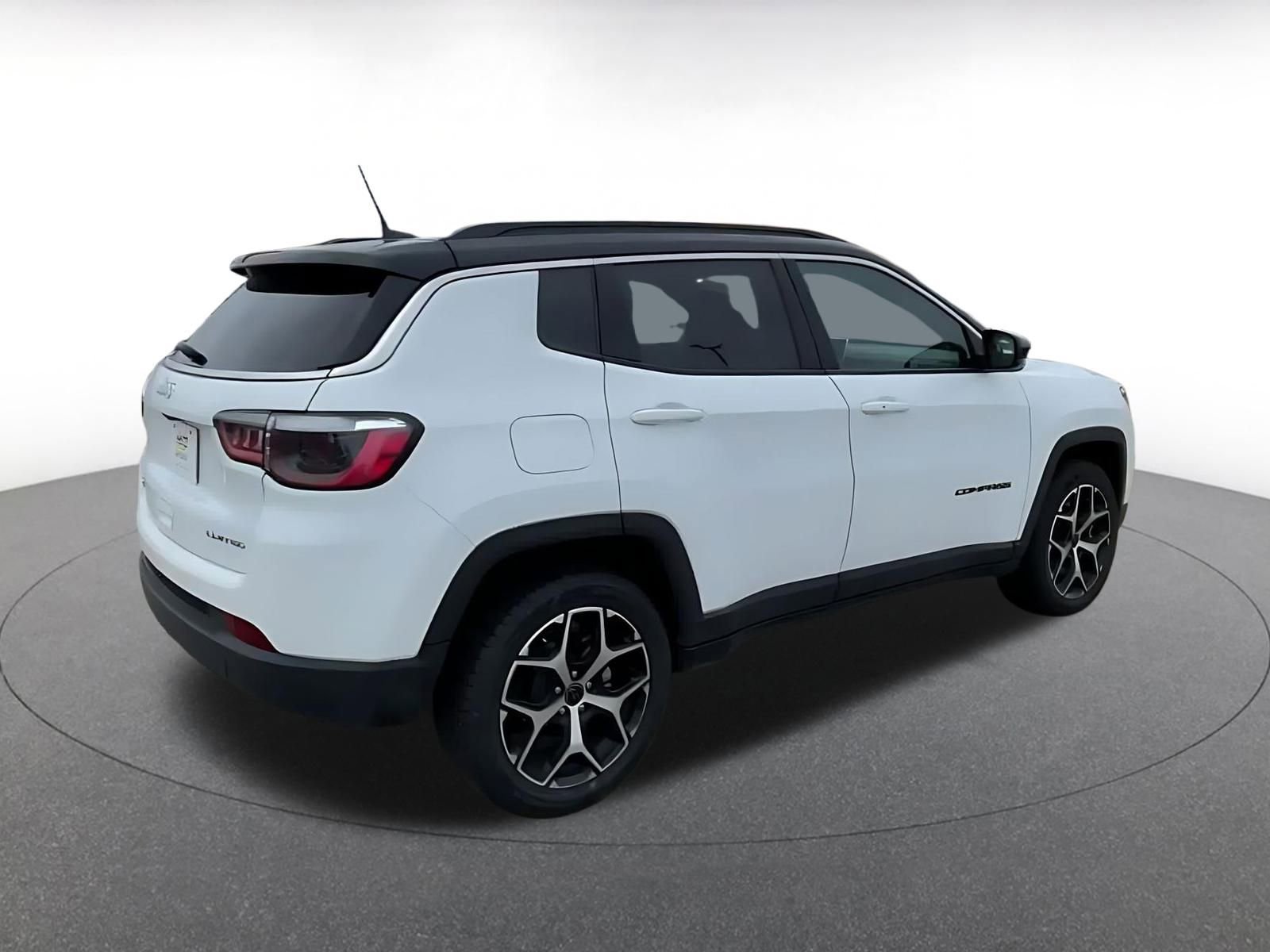 Thumbnail: 2025 Jeep Compass - 15
