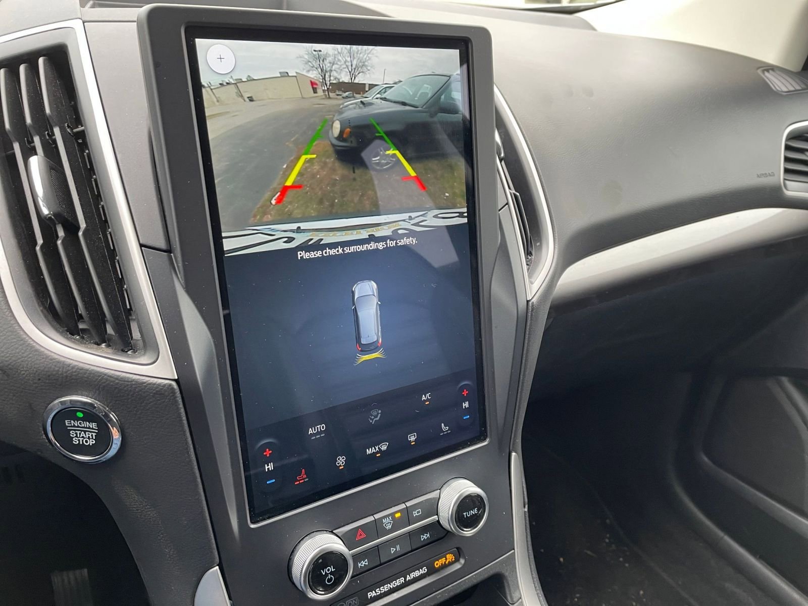 Thumbnail: 2024 Ford Edge - 17
