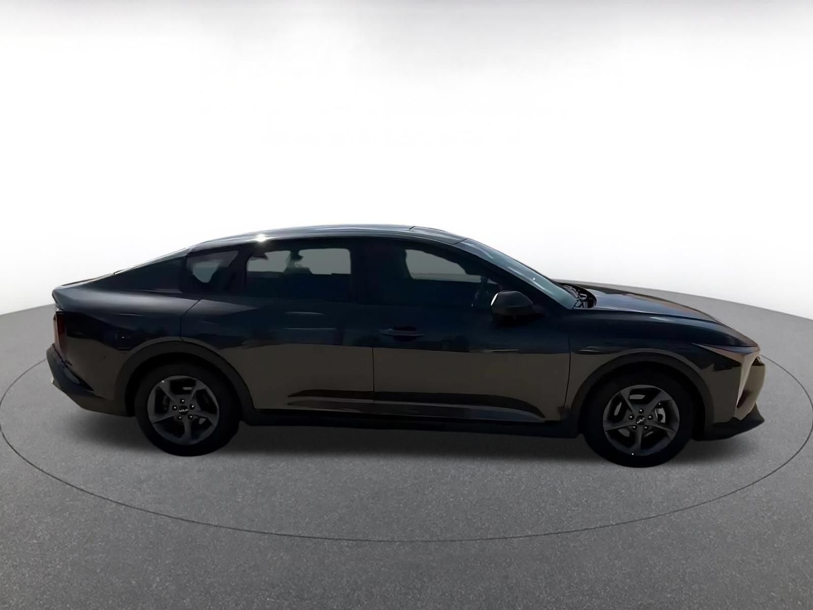 Thumbnail: 2026 Kia K4 - 13