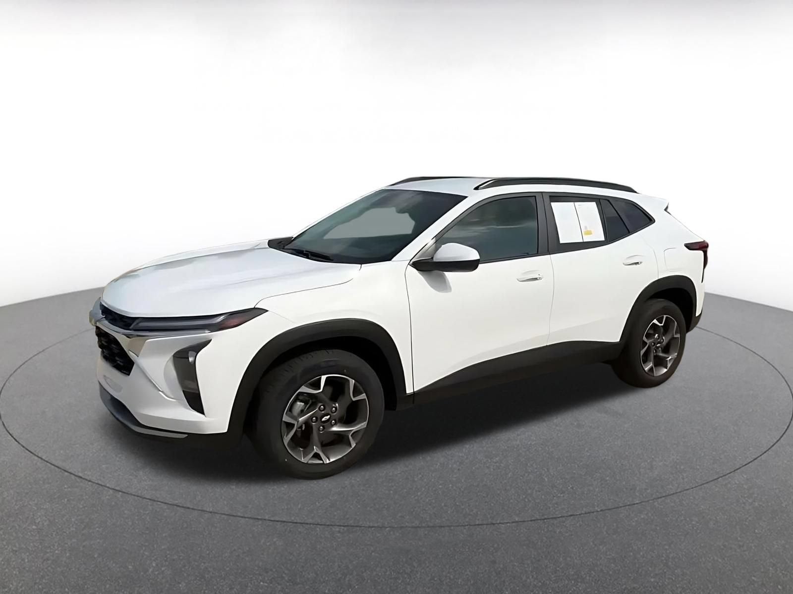 Thumbnail: 2025 Chevrolet Trax - 6
