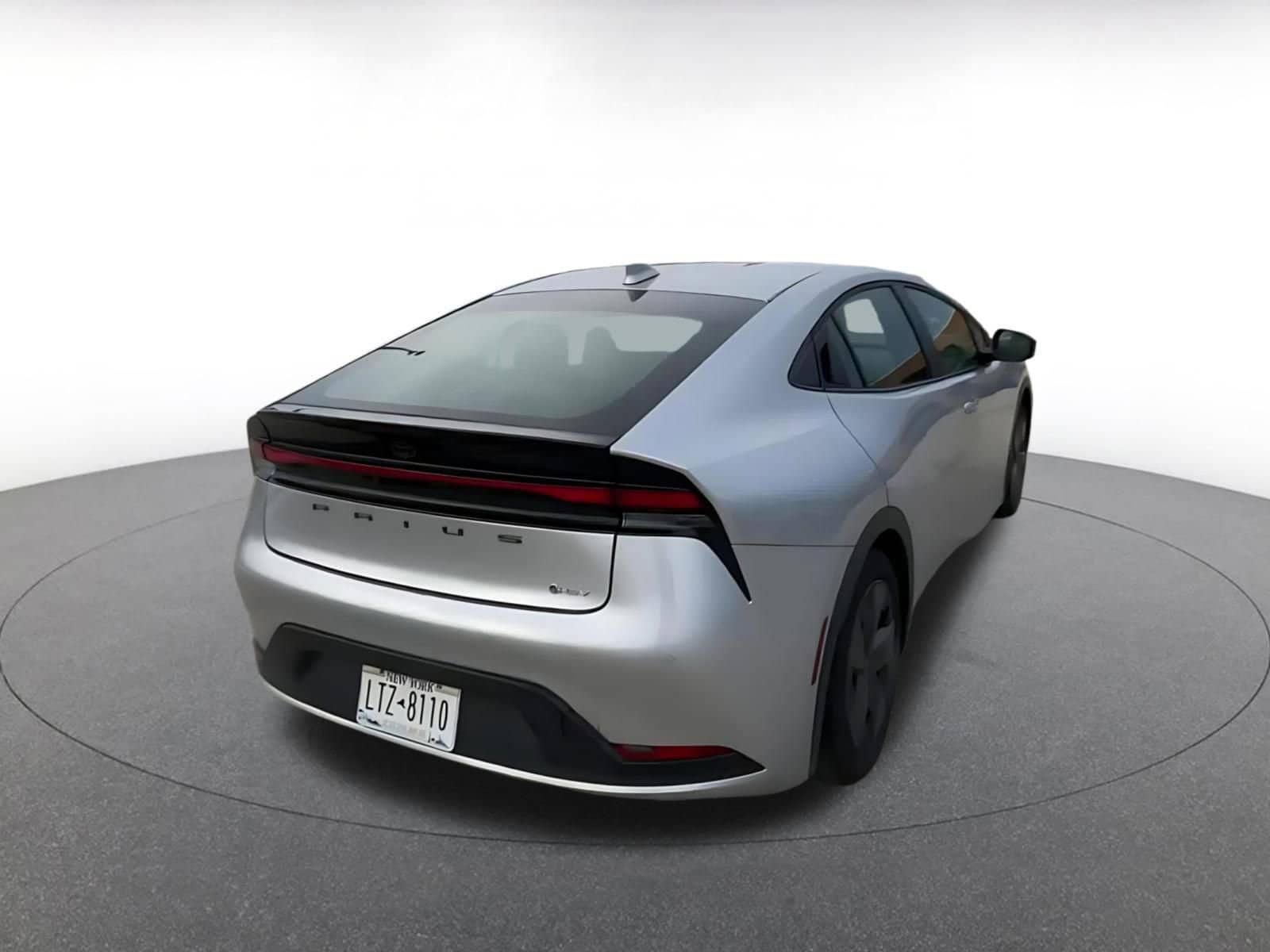 Thumbnail: 2025 Toyota Prius - 14