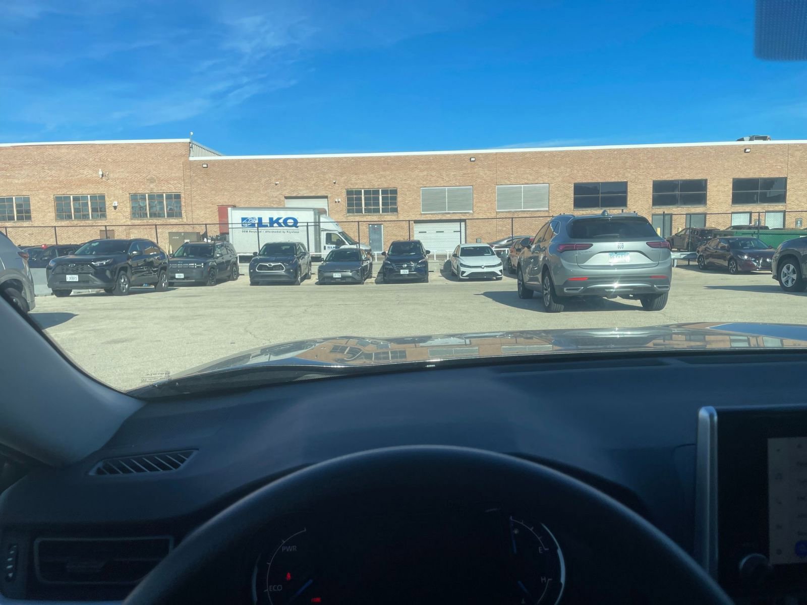 Thumbnail: 2025 Toyota RAV4 - 34