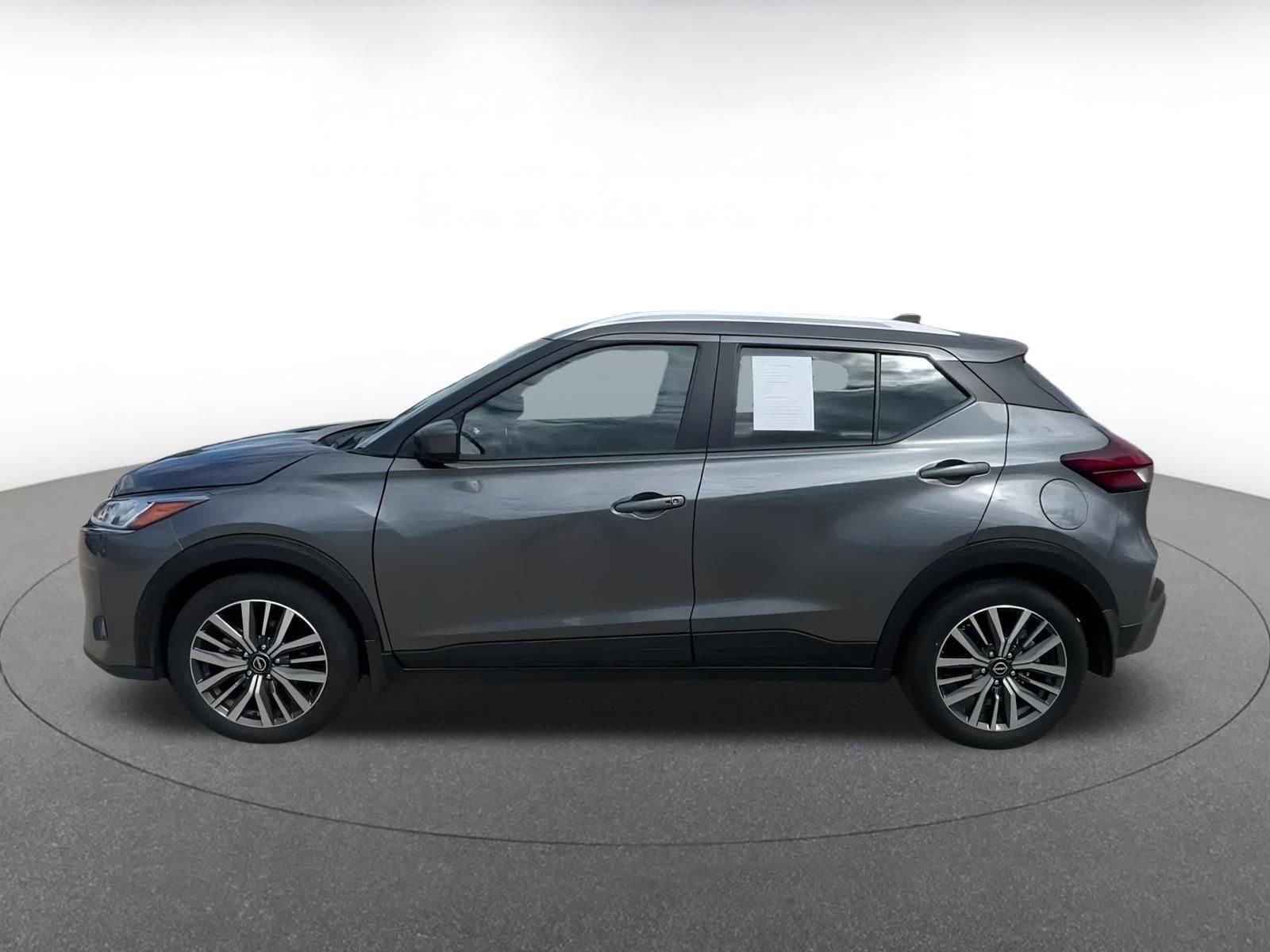 Thumbnail: 2024 Nissan Kicks - 9