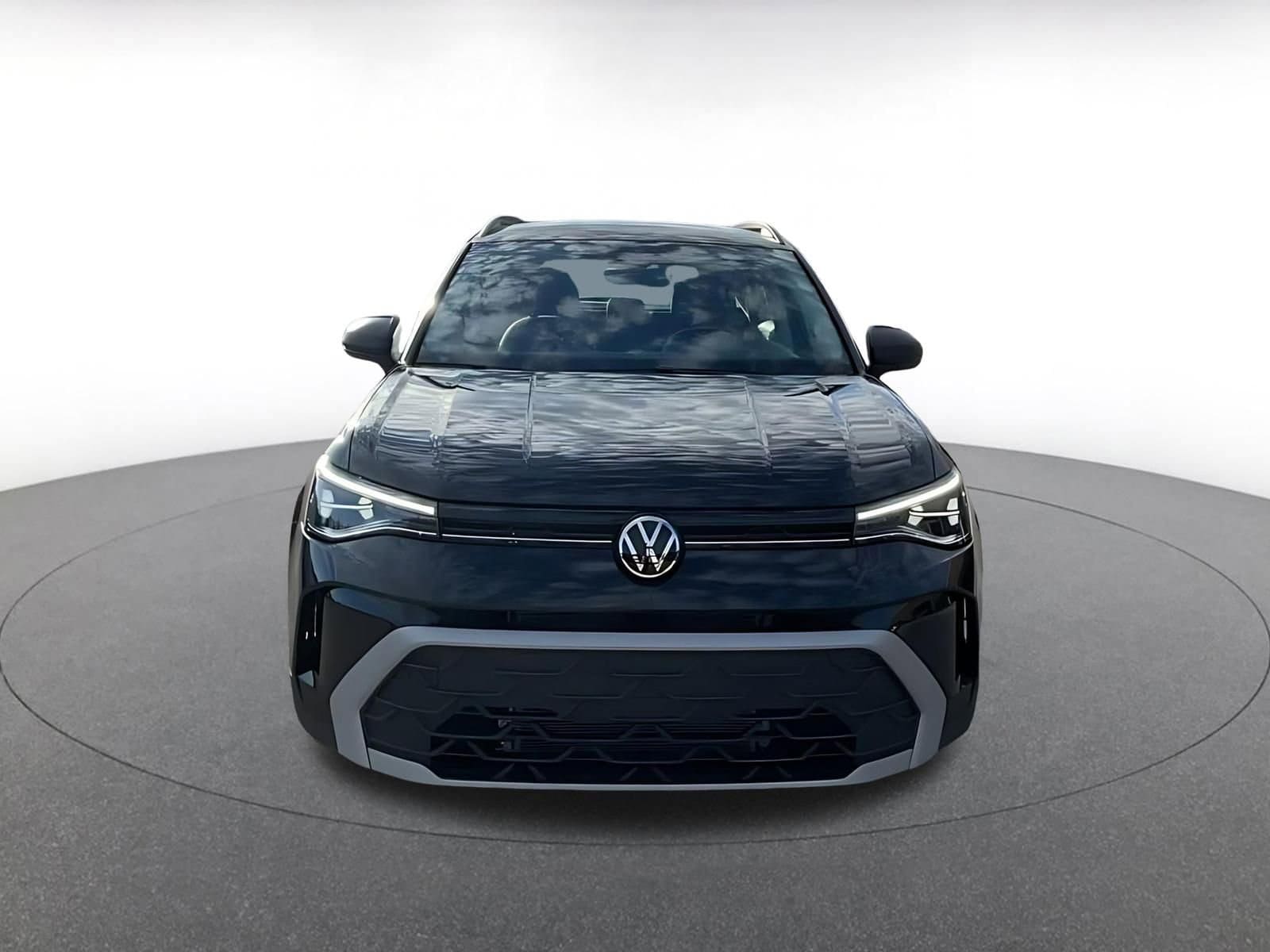 Thumbnail: 2025 Volkswagen Taos - 4