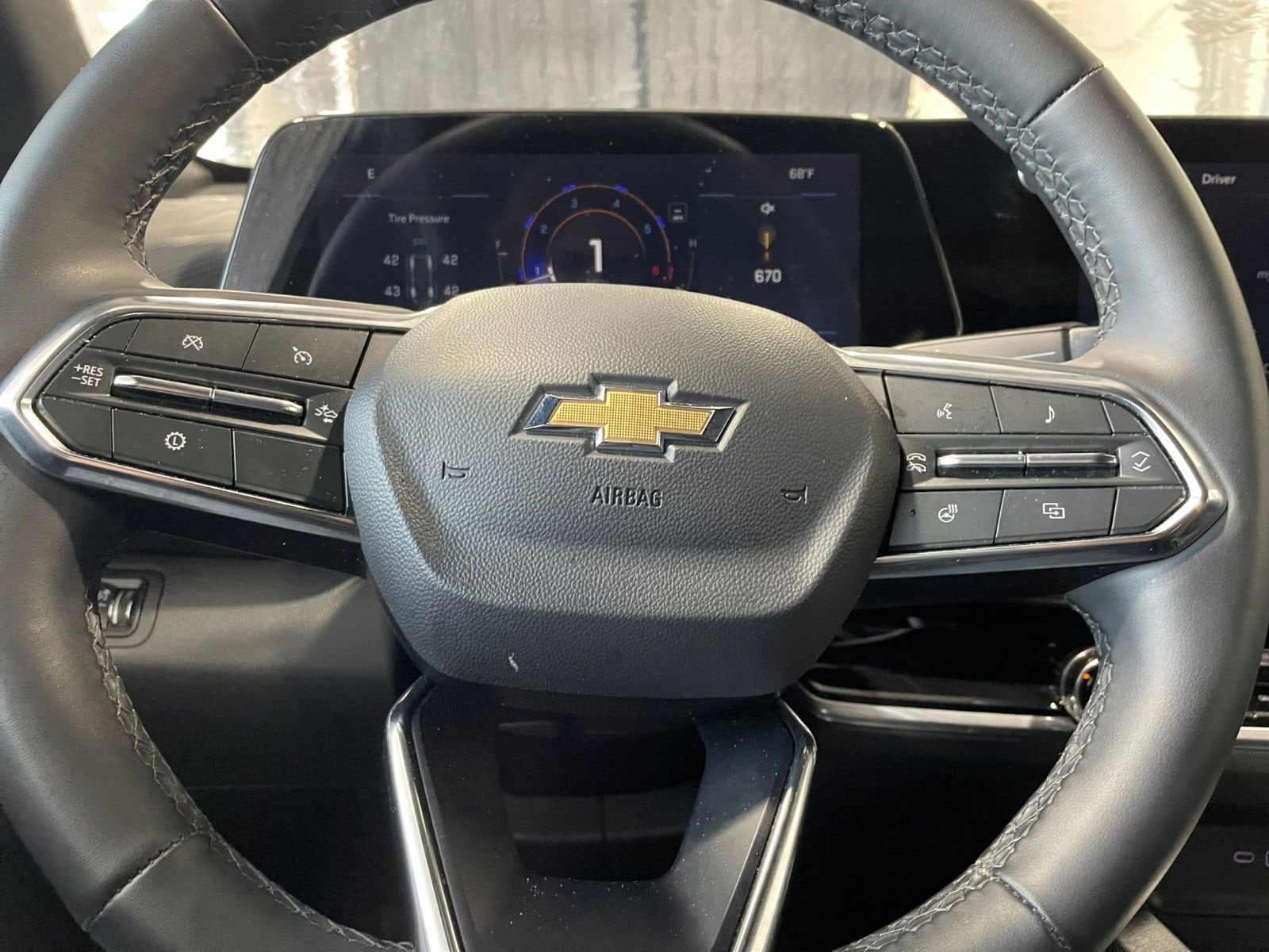 Thumbnail: 2025 Chevrolet Equinox - 28