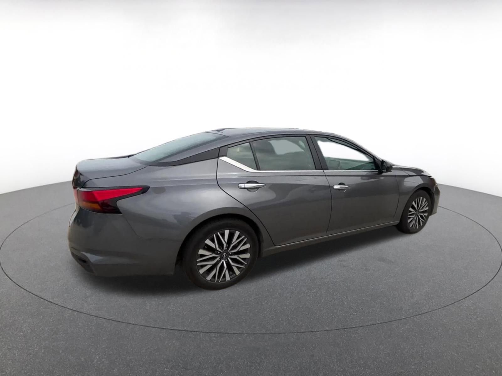 Thumbnail: 2025 Nissan Altima - 15