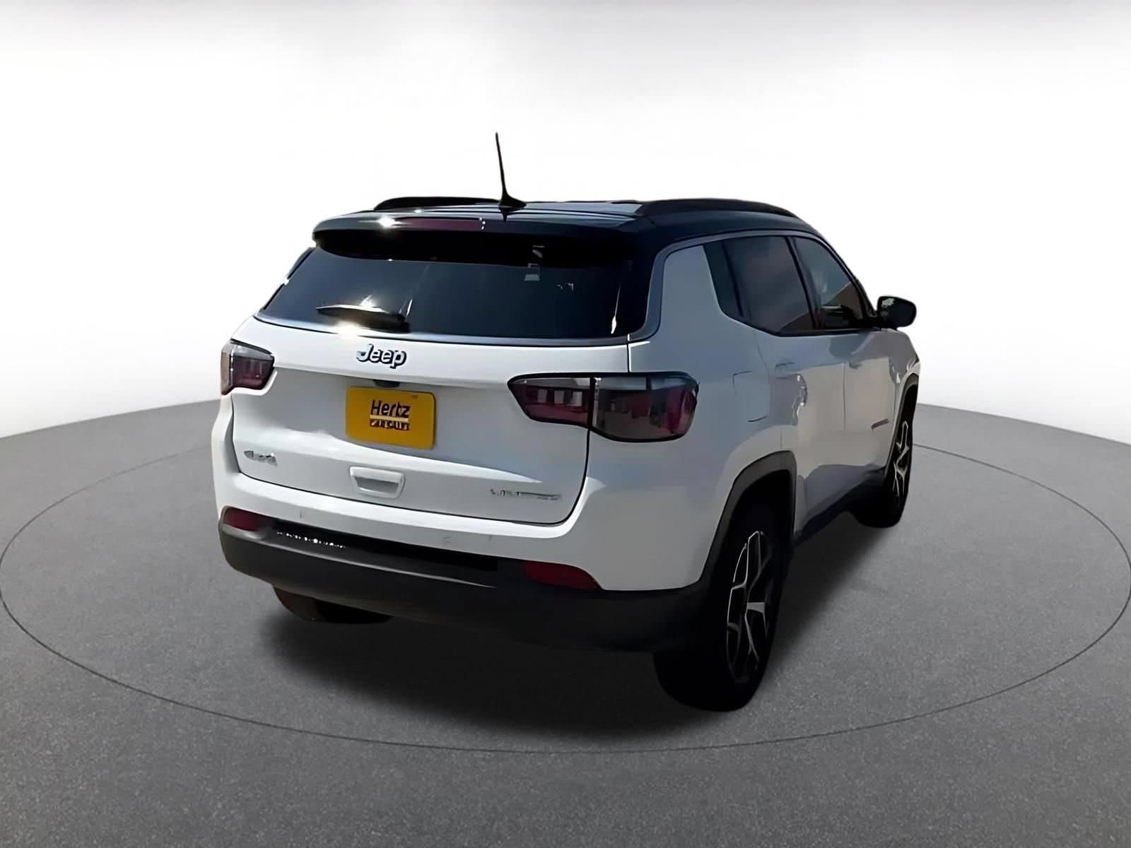 Thumbnail: 2025 Jeep Compass - 14