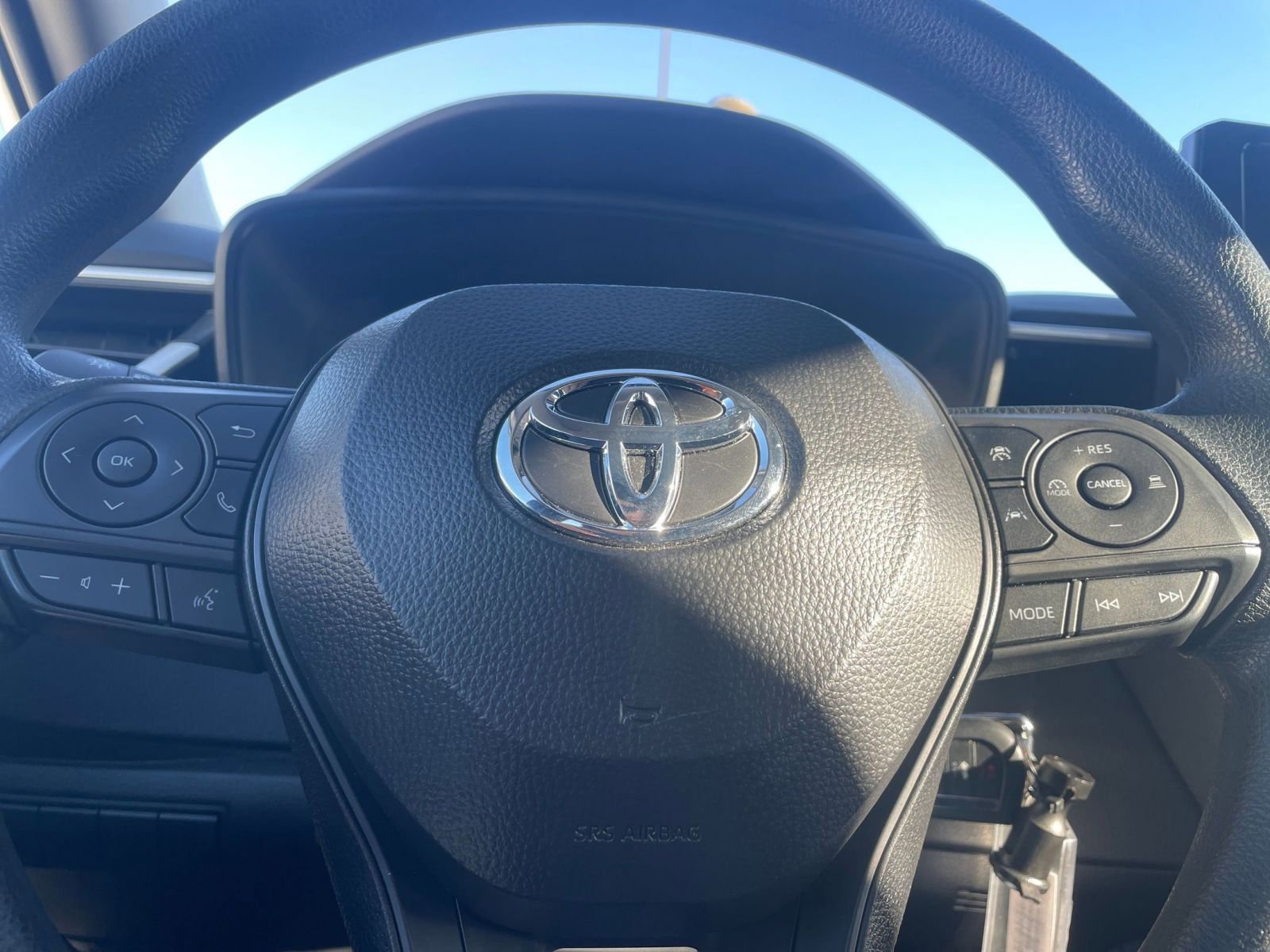 Thumbnail: 2025 Toyota Corolla - 28