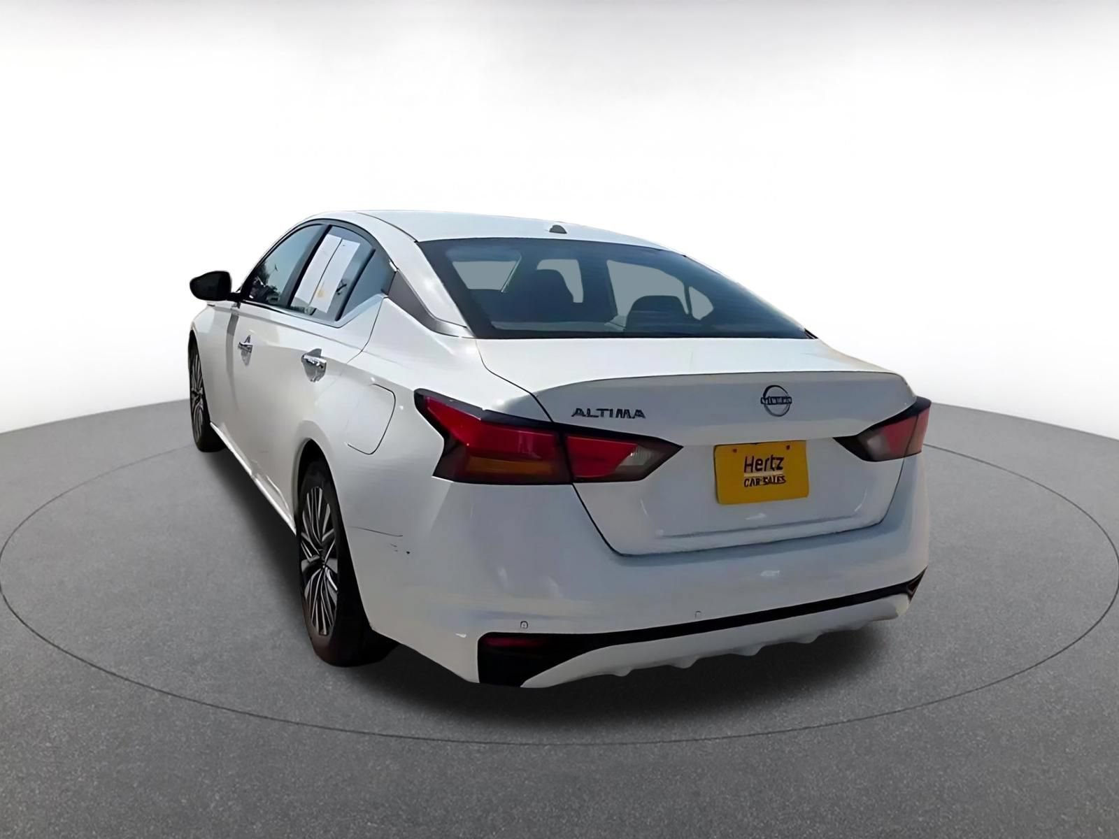 Thumbnail: 2025 Nissan Altima - 9